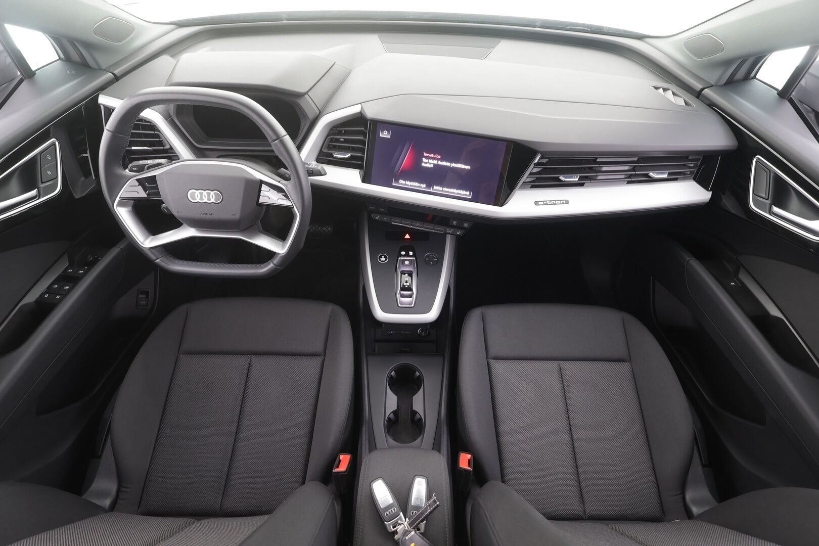 Audi Q4 e-tron 2024 SUV 45 e-tron quattro Progress - | ACC | ILP | Koukku | P.Kamera | LED | Ratinlämmitys | Digimittaristo | Keyless | Apple&Android | 1.Om suomi-auto | Kahdet Renkaat | Merkkihuollettu |