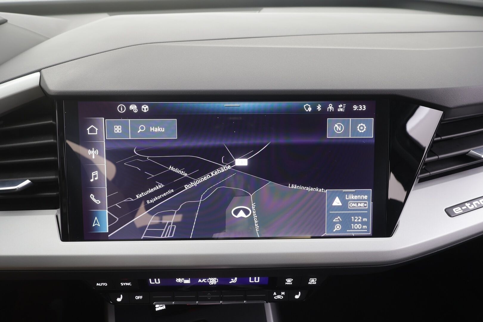 Audi Q4 e-tron 2024 SUV 45 e-tron quattro Progress - | ACC | ILP | Koukku | P.Kamera | LED | Ratinlämmitys | Digimittaristo | Keyless | Apple&Android | 1.Om suomi-auto | Kahdet Renkaat | Merkkihuollettu |