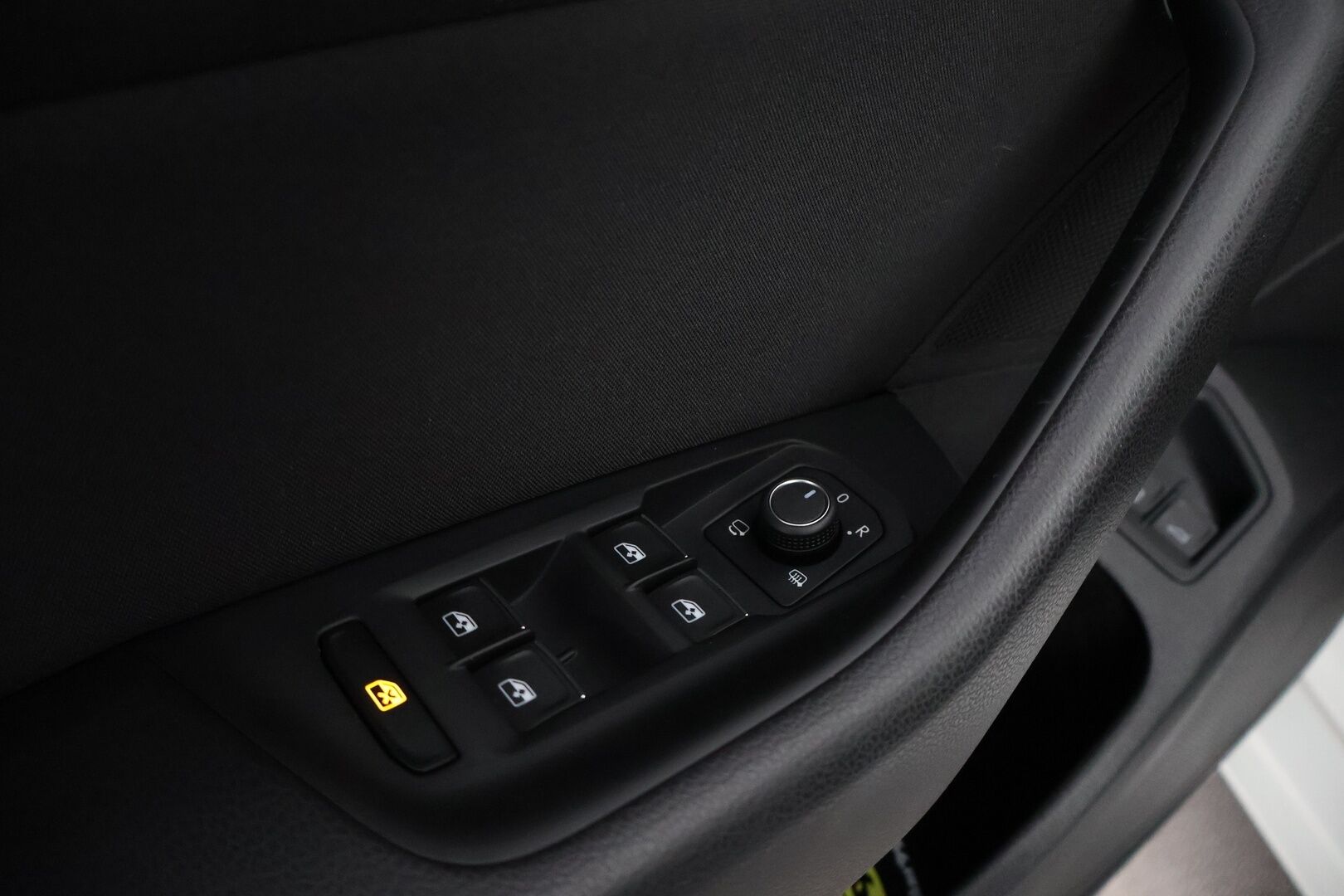 Volkswagen Passat 2020 Variant GTE Plug-In Hybrid 160 kW DSG-automaatti - Adapt.Vakkari | Hieronta | HUD | Peruutuskamera | LED | ErgoComfort | BLIS | Digimittari | Lisälämmitin | Hyvät varusteet | Jakopää juuri tehty!