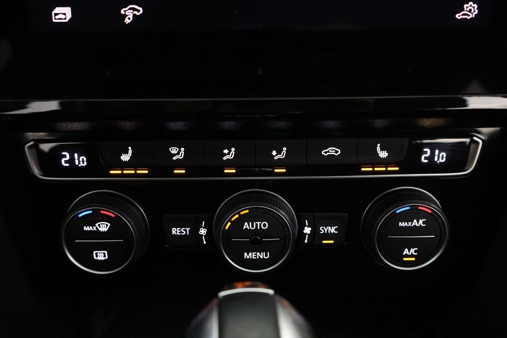 Volkswagen Passat 2020 Variant GTE Plug-In Hybrid 160 kW DSG-automaatti - Adapt.Vakkari | Hieronta | HUD | Peruutuskamera | LED | ErgoComfort | BLIS | Digimittari | Lisälämmitin | Hyvät varusteet | Jakopää juuri tehty!