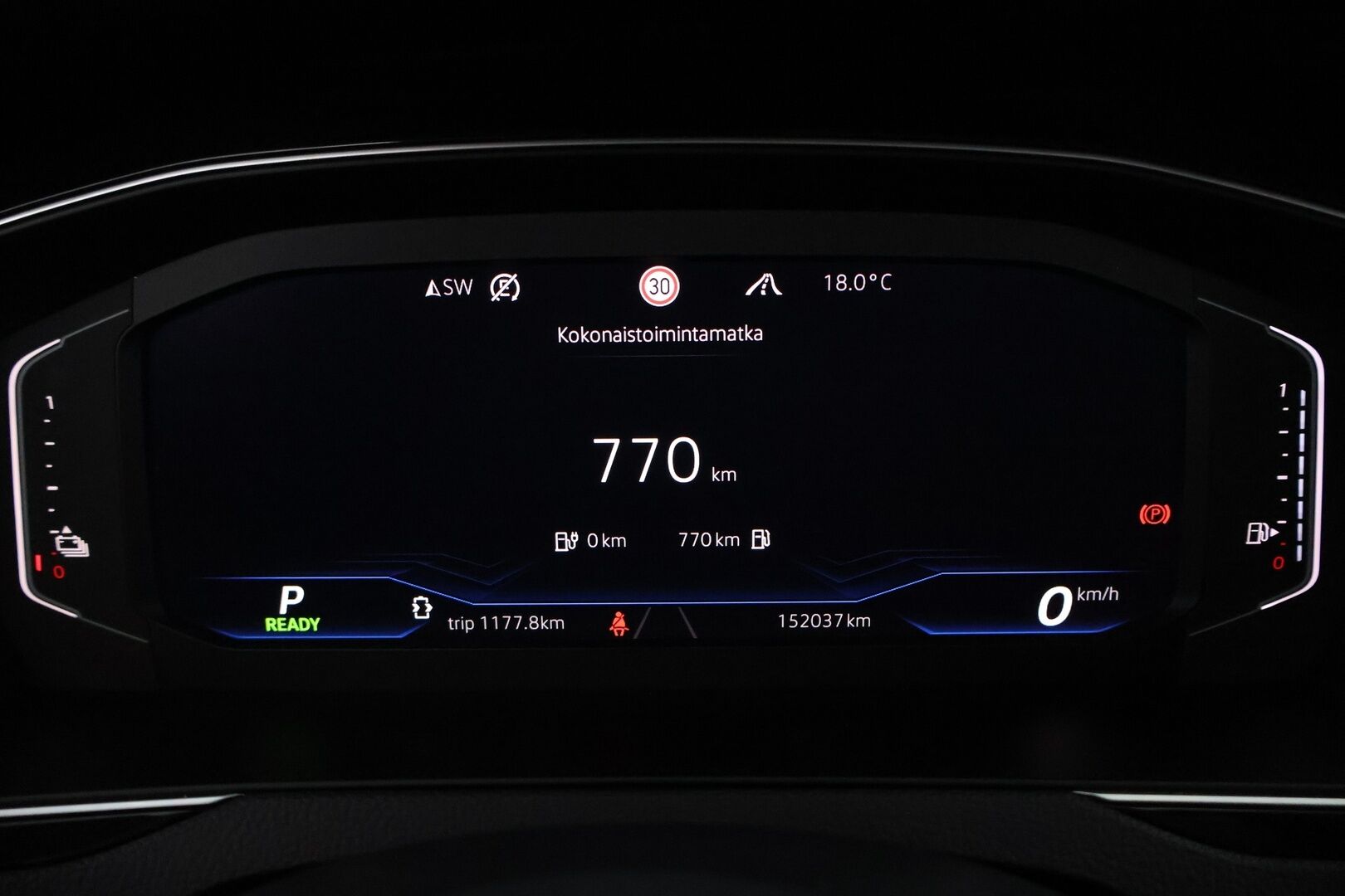 Volkswagen Passat 2020 Variant GTE Plug-In Hybrid 160 kW DSG-automaatti - Adapt.Vakkari | Hieronta | HUD | Peruutuskamera | LED | ErgoComfort | BLIS | Digimittari | Lisälämmitin | Hyvät varusteet | Jakopää juuri tehty!