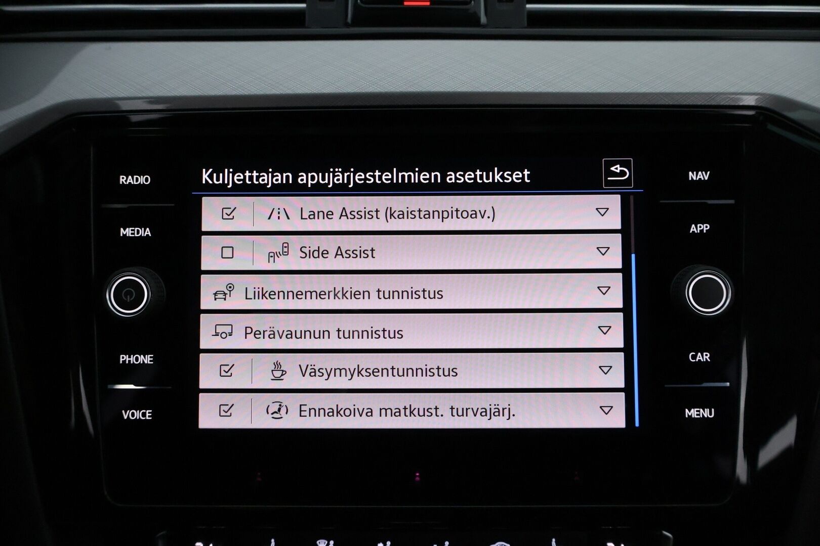 Volkswagen Passat 2020 Variant GTE Plug-In Hybrid 160 kW DSG-automaatti - Adapt.Vakkari | Hieronta | HUD | Peruutuskamera | LED | ErgoComfort | BLIS | Digimittari | Lisälämmitin | Hyvät varusteet | Jakopää juuri tehty!