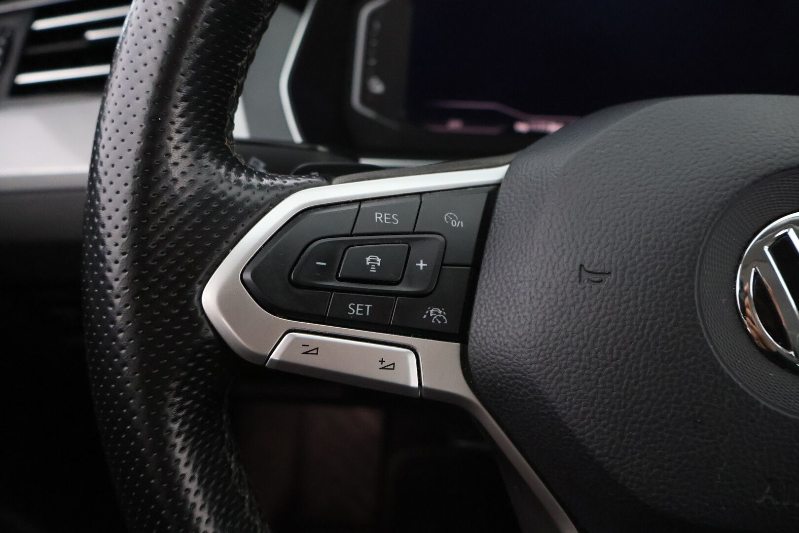 Volkswagen Passat 2020 Variant GTE Plug-In Hybrid 160 kW DSG-automaatti - Adapt.Vakkari | Hieronta | HUD | Peruutuskamera | LED | ErgoComfort | BLIS | Digimittari | Lisälämmitin | Hyvät varusteet | Jakopää juuri tehty!