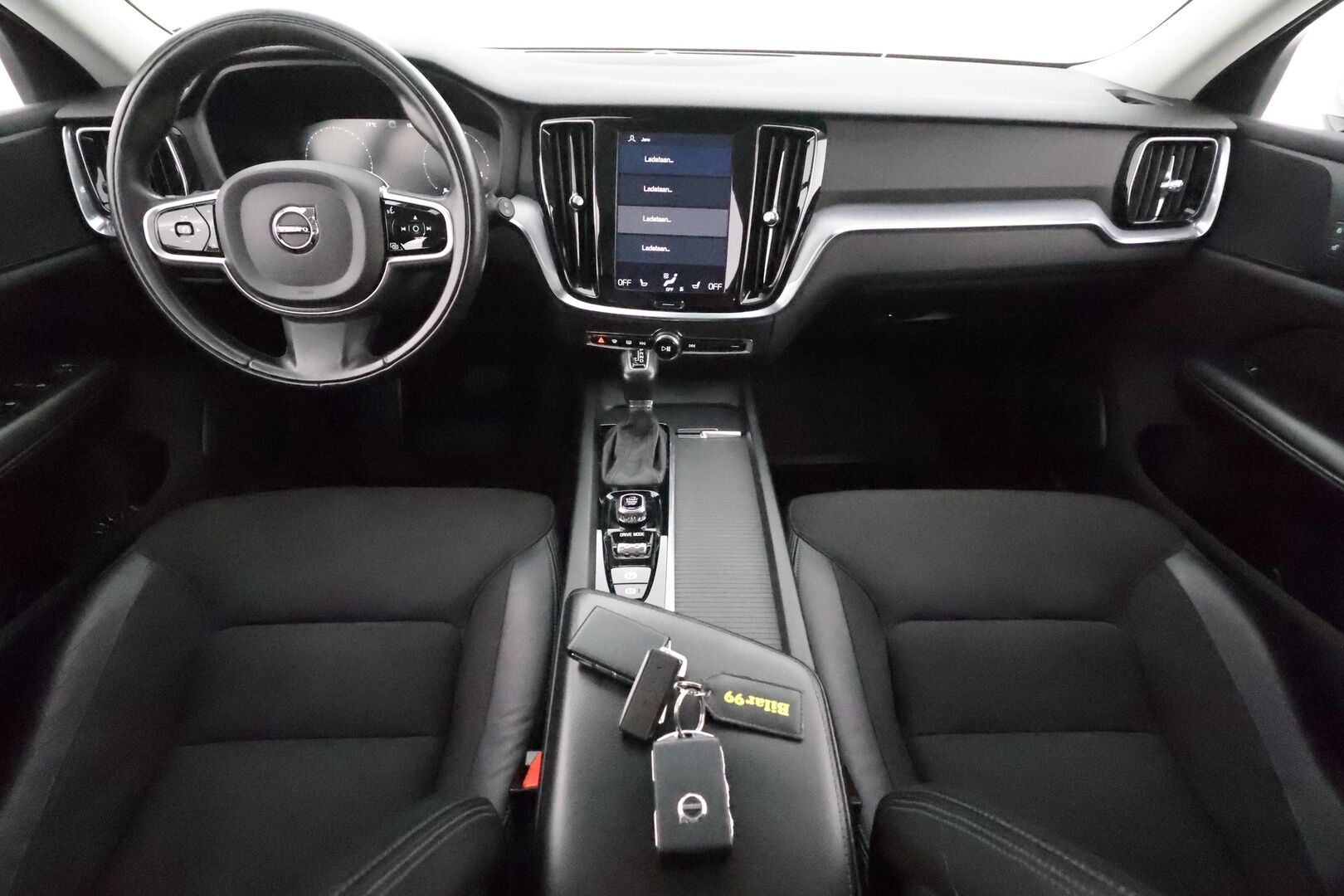 Volvo V60 Cross Country 2020 D4 AWD aut ** Webasto / Koukku / Adapt.Vakkari / P.Kamera / LED-valot / Navi / Kaistavahti / KeylessGO ** - 3,99 % KORKOTARJOUS TÄHÄN AUTOON - 2x Renkaat