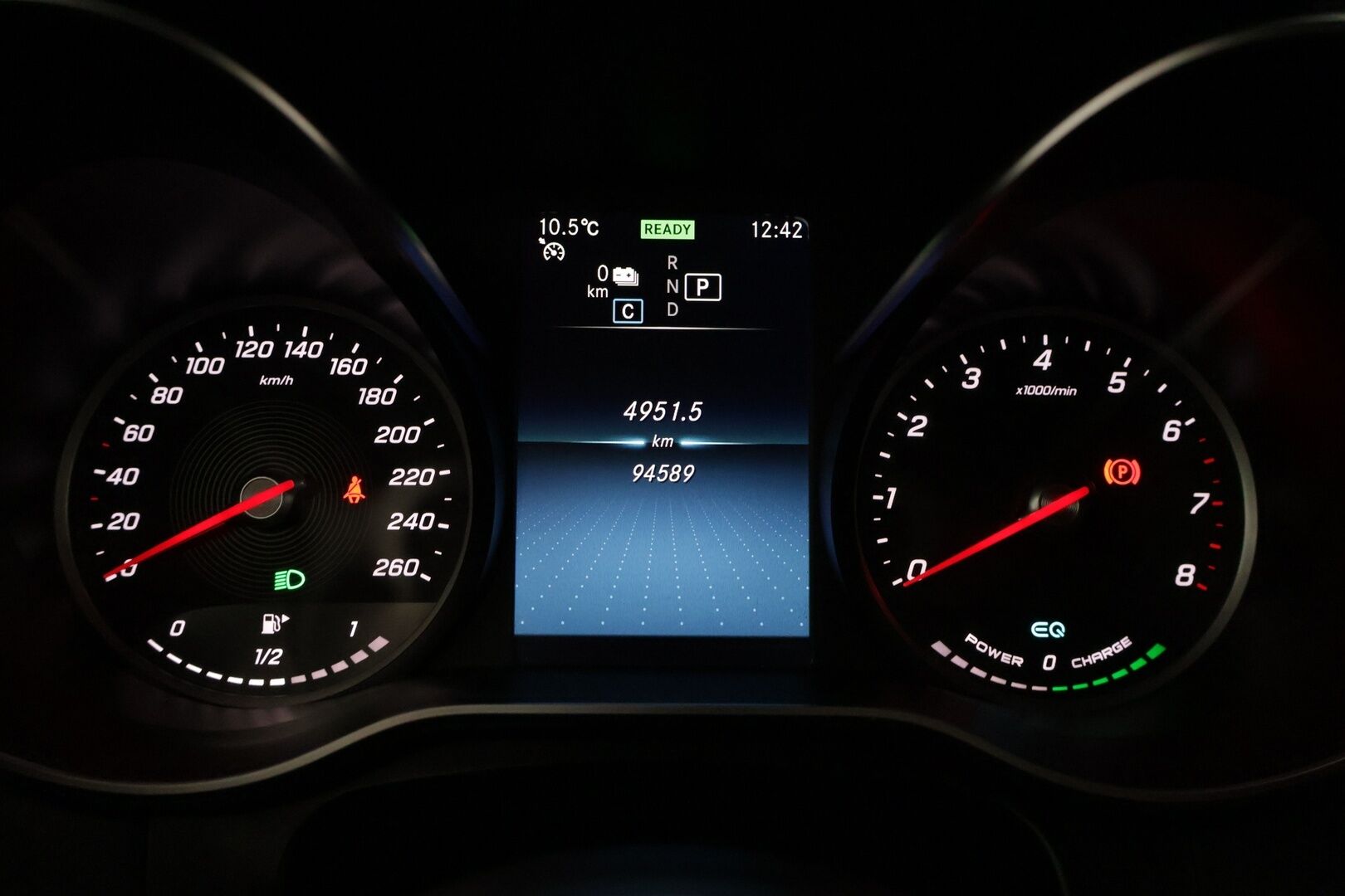 Mercedes-Benz GLC 2021 GLC 350 e 4Matic A Premium Business AMG* Burmester / LED High performance / Taittuva koukku / P-Kamera / Osanahka * - * AMG-Paketti / Lisälämmitin / Navi / Vakkari / P-tutkat *