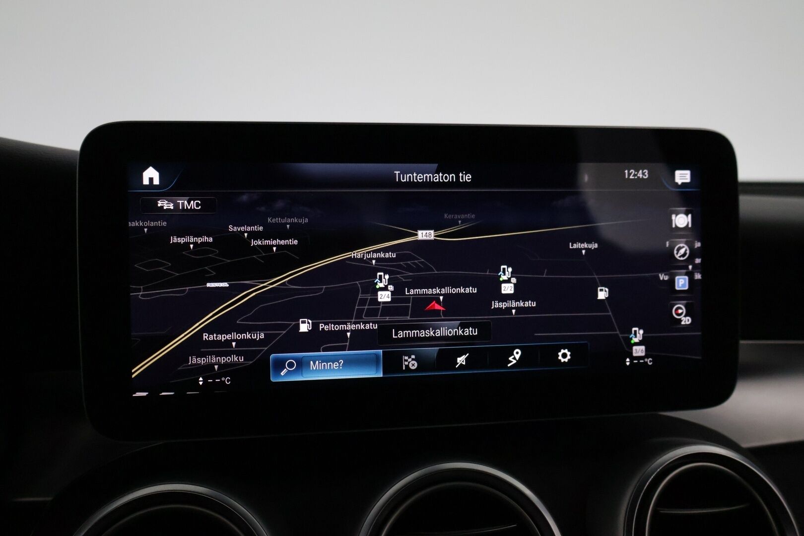 Mercedes-Benz GLC 2021 GLC 350 e 4Matic A Premium Business AMG* Burmester / LED High performance / Taittuva koukku / P-Kamera / Osanahka * - * AMG-Paketti / Lisälämmitin / Navi / Vakkari / P-tutkat *