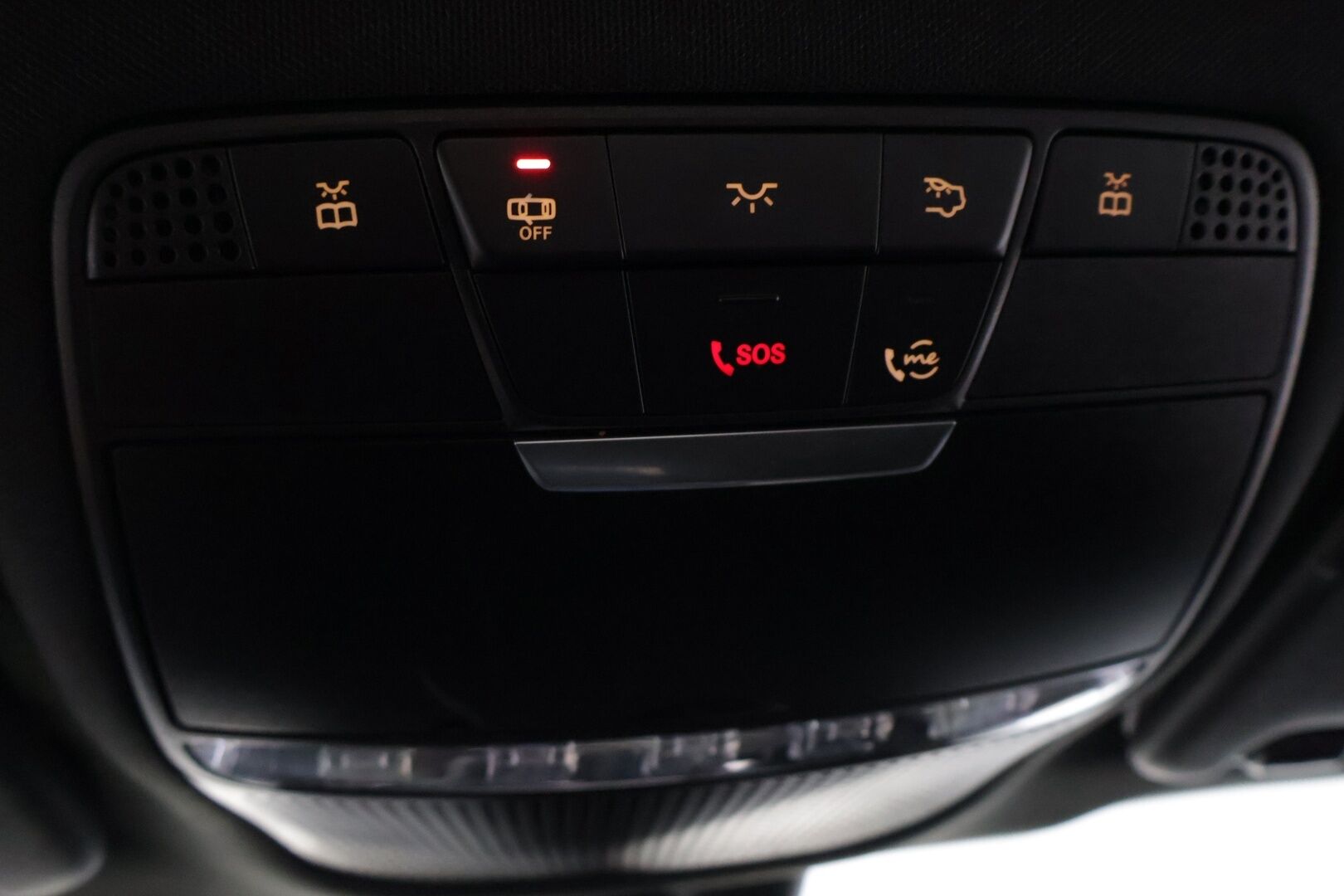 Mercedes-Benz GLC 2021 GLC 350 e 4Matic A Premium Business AMG* Burmester / LED High performance / Taittuva koukku / P-Kamera / Osanahka * - * AMG-Paketti / Lisälämmitin / Navi / Vakkari / P-tutkat *