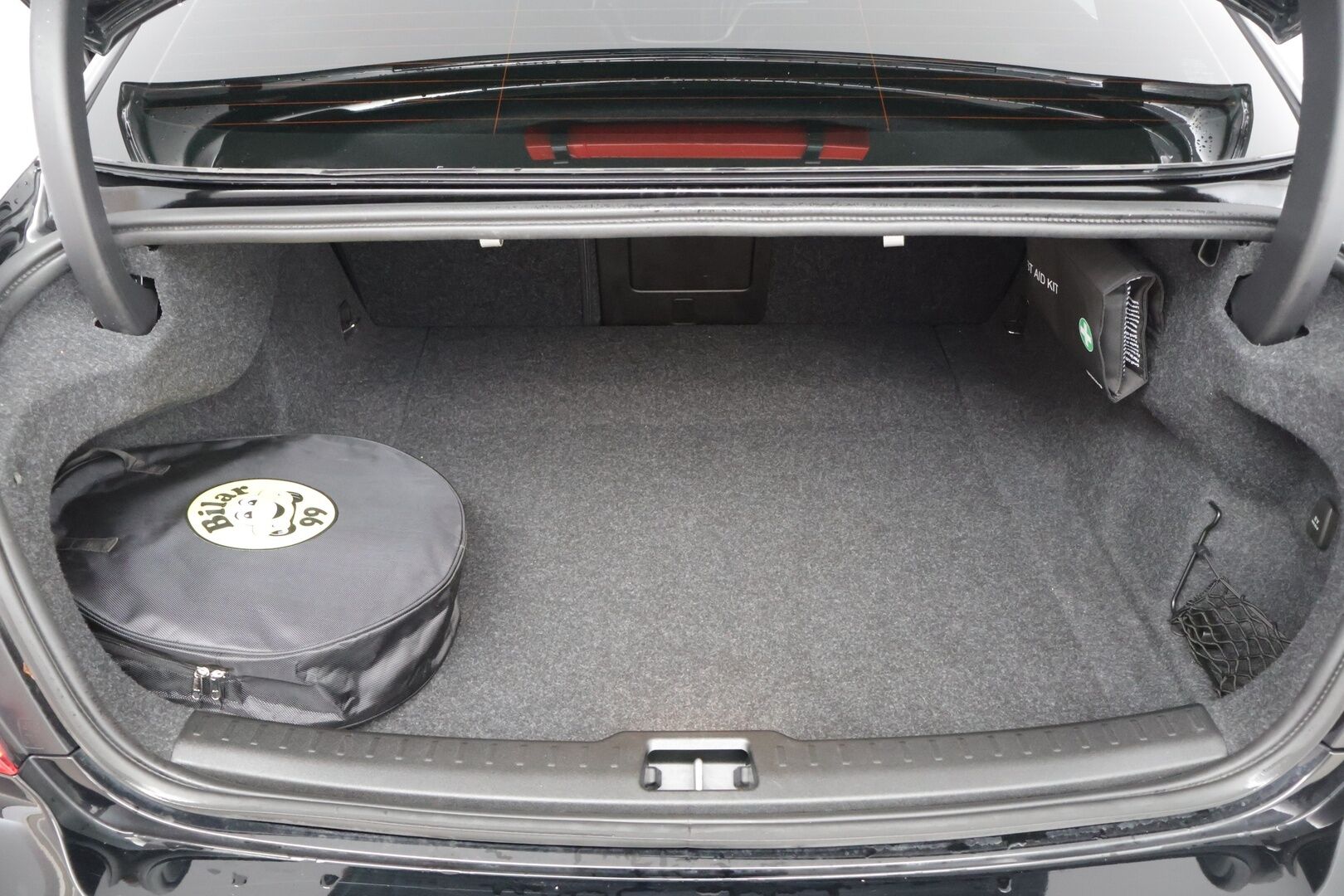 Volvo S60 2023 S60 T6 AWD Long Range High Performance Plus Dark aut **Recharge / ACC / P-kamera / Muistipenkit / BLIS / Full LED / Digimittaristo - Näyttävä! / 2 renkaat* - HULLUT BLACKWEEK JATKOT - KORKOTARJOUS 2,49%