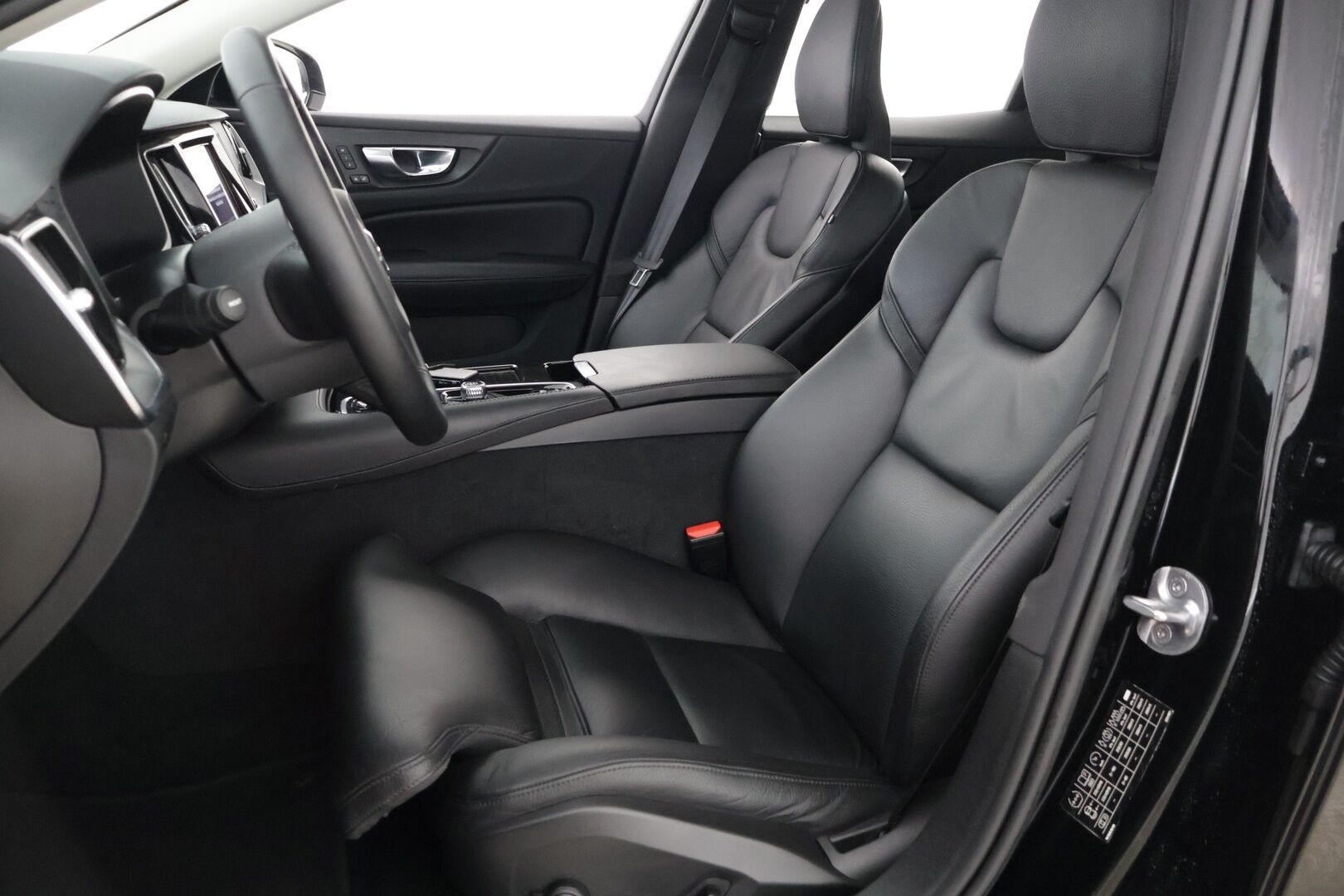 Volvo S60 2023 T6 AWD Long Range High Performance Plus Dark aut *ACC / P.Kamera / Navi / BLIS / Full LED / Keyless* - *Muistinahat / Digimittaristo / 2x Renkaat*