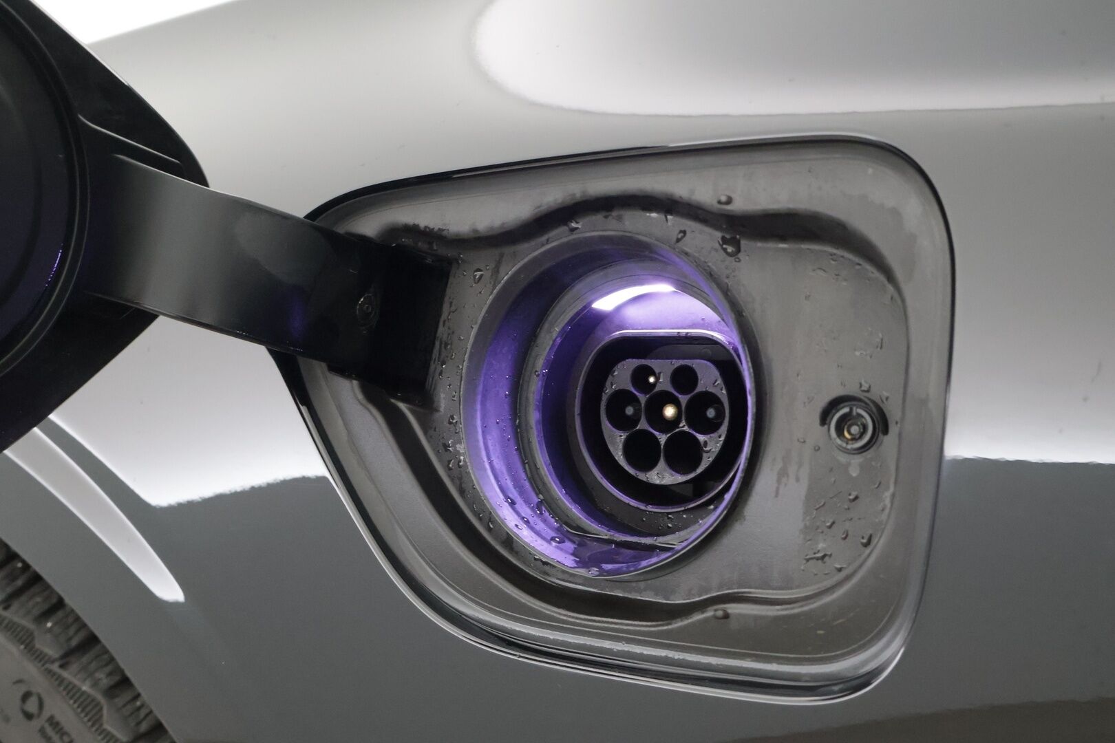 Volvo S60 2023 S60 T6 AWD Long Range High Performance Plus Dark aut **Recharge / ACC / P-kamera / Muistipenkit / BLIS / Full LED / Digimittaristo - Näyttävä! / 2 renkaat* - HULLUT BLACKWEEK JATKOT - KORKOTARJOUS 2,49%