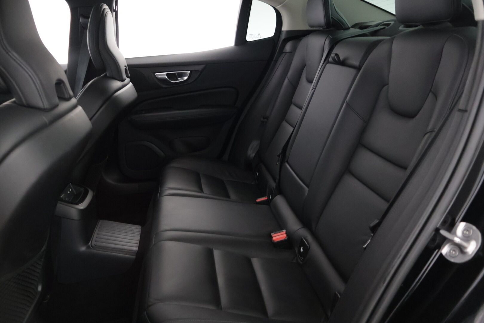 Volvo S60 2023 T6 AWD Long Range High Performance Plus Dark aut *ACC / P.Kamera / Navi / BLIS / Full LED / Keyless* - *Muistinahat / Digimittaristo / 2x Renkaat*