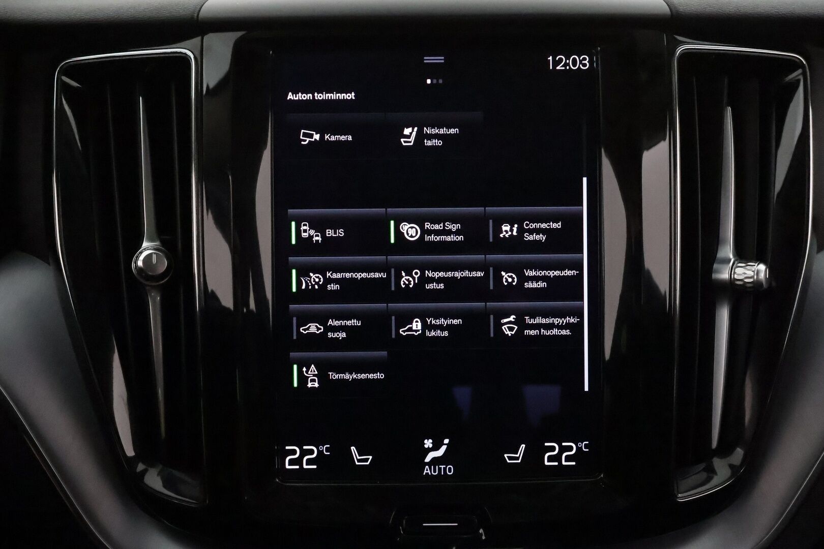 Volvo XC60 2021 T6 TwE AWD Inscription Expression aut **Panorama / ACC / H&K / Full-LED / P.kamera / Webasto / Koukku / Navi** - Kahdet Renkaat 