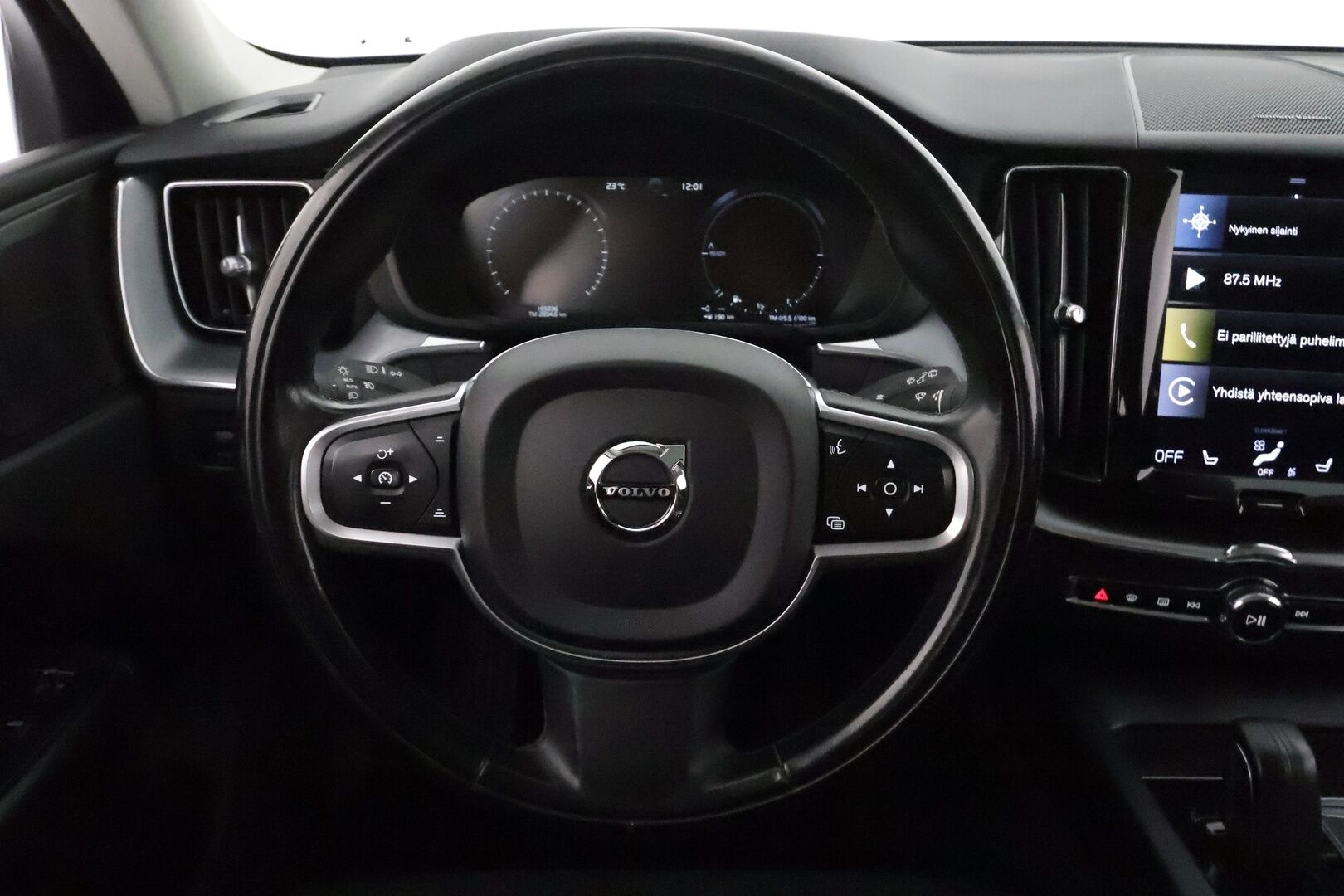Volvo XC60 2021 T6 TwE AWD Inscription Expression aut **Panorama / ACC / H&K / Full-LED / P.kamera / Webasto / Koukku / Navi** - Kahdet Renkaat 