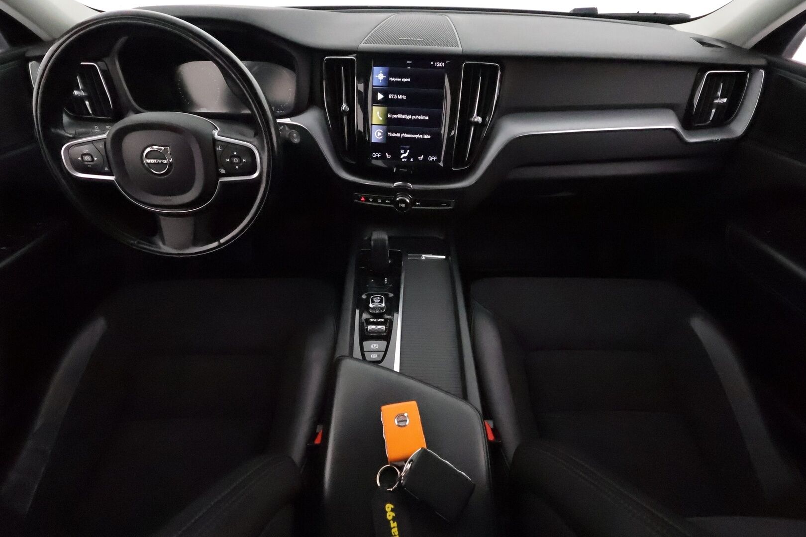 Volvo XC60 2021 T6 TwE AWD Inscription Expression aut **Panorama / ACC / H&K / Full-LED / P.kamera / Webasto / Koukku / Navi** - Kahdet Renkaat 