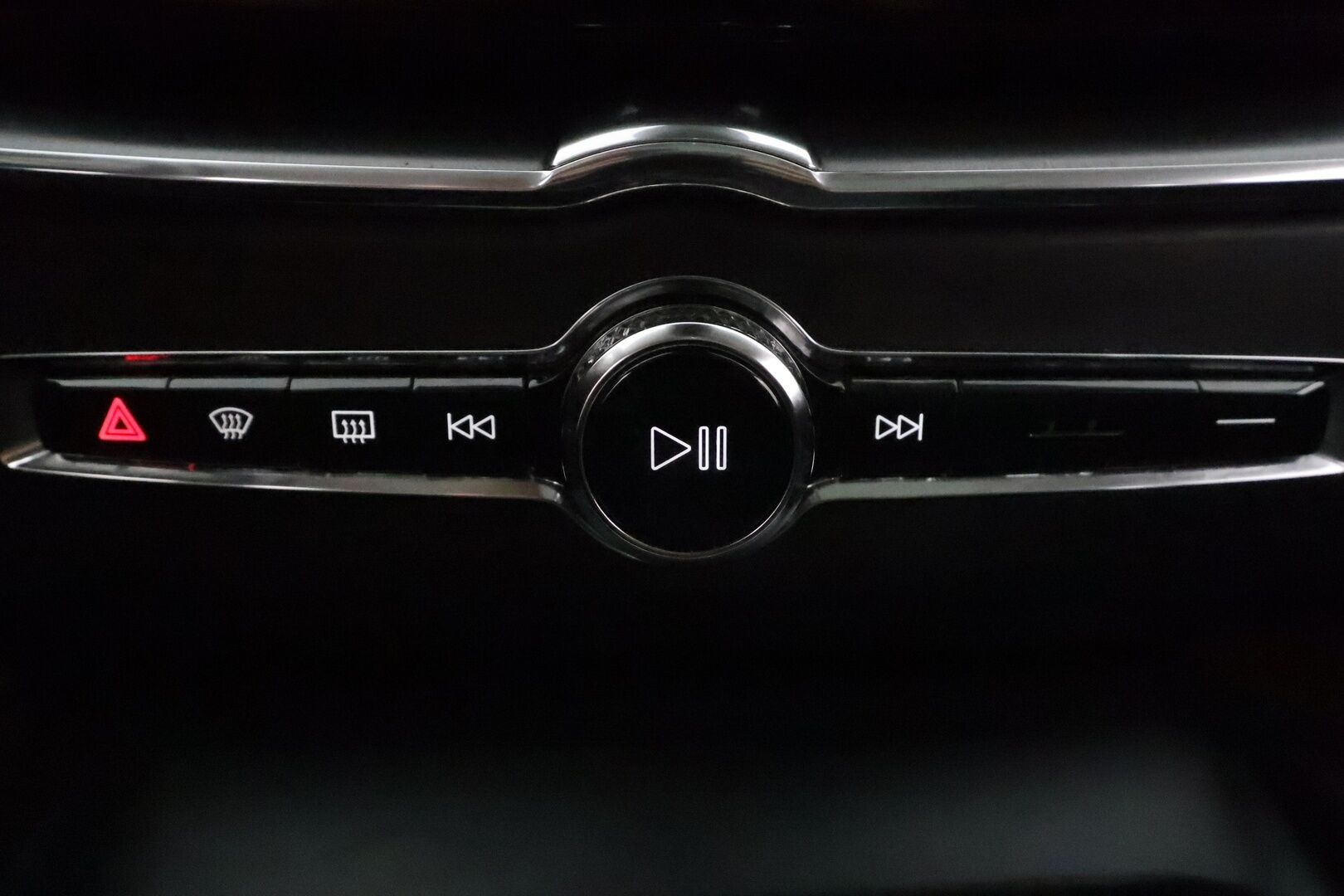 Volvo XC60 2021 T6 TwE AWD Inscription Expression aut **Panorama / ACC / H&K / Full-LED / P.kamera / Webasto / Koukku / Navi** - Kahdet Renkaat 