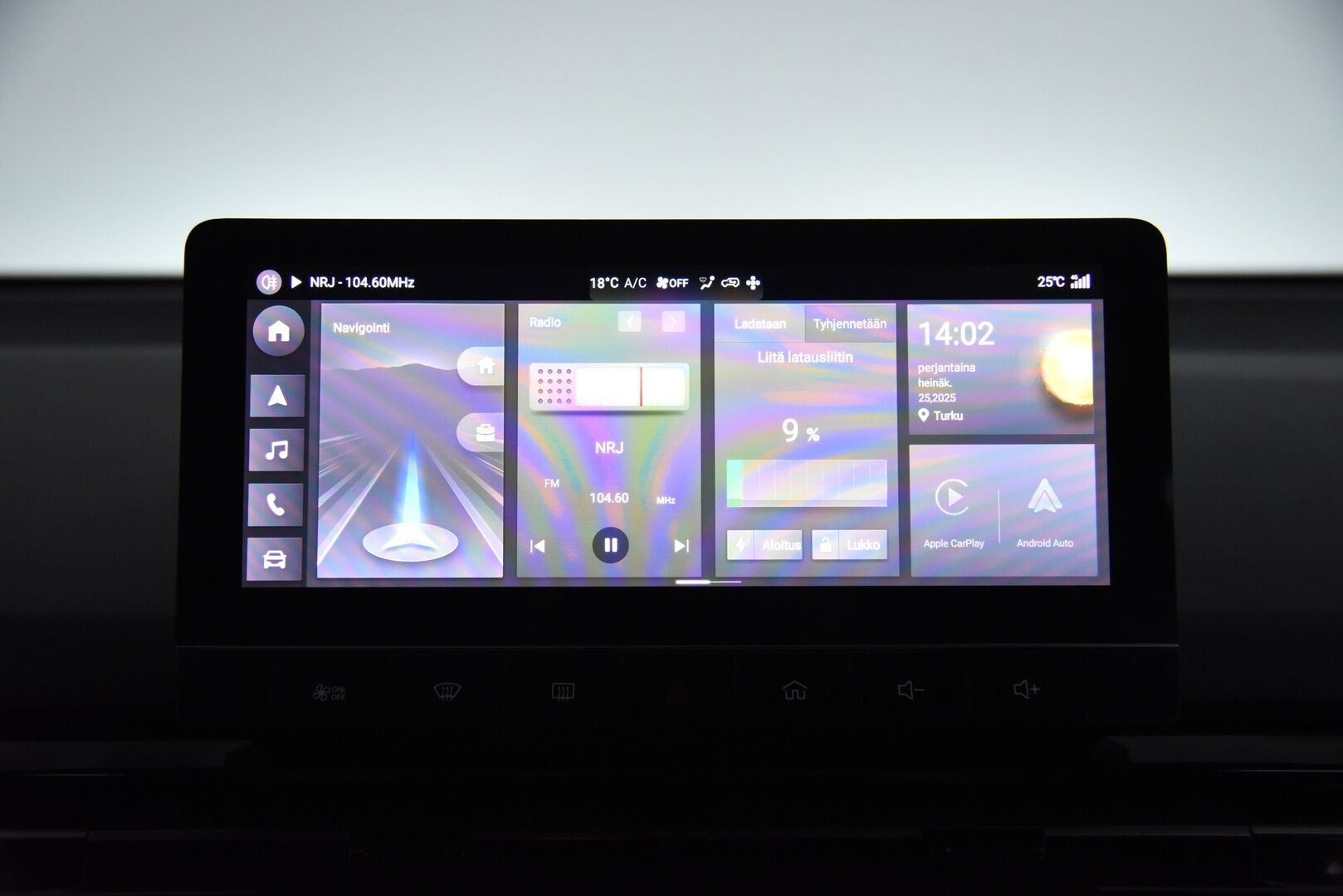 MG MG4 2023 64kwh Luxury Long Range Aut - Adapt.Vakkari / 360-Kamera / Puolinahkasisusta / LED / Apple&Android / Navi / BLIS / Huippuvarusteet 