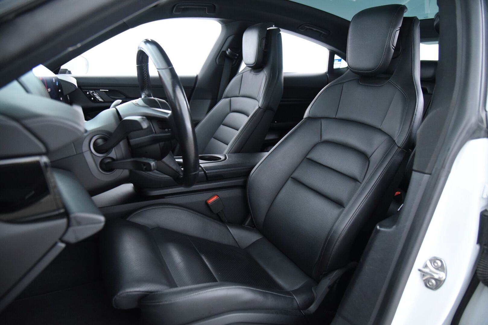 Porsche Taycan 2021 4S Performance Plus * Adapt. Vak. / InnoDrive / Bose / 14-penkit / Lasikatto / PDLS+ / BLIS / PASM * - Todella siisti yksilö! / 21" Mission E Design vanteet / Sport Chrono Plus - paketti - HULLUT AVAJAISHULINAT KORKOTARJOUS 3,29 %