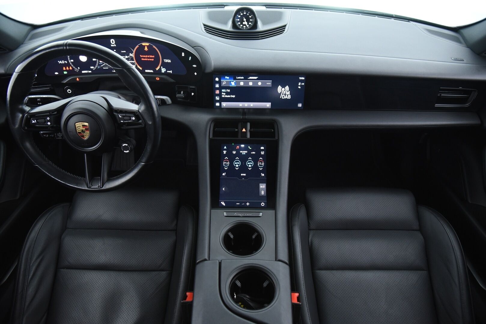 Porsche Taycan 2021 4S Performance Plus * Adapt. Vak. / InnoDrive / Bose / 14-penkit / Lasikatto / PDLS+ / BLIS / PASM * - Todella siisti yksilö! / 21" Mission E Design vanteet / Sport Chrono Plus - paketti - HULLUT AVAJAISHULINAT KORKOTARJOUS 3,29 %