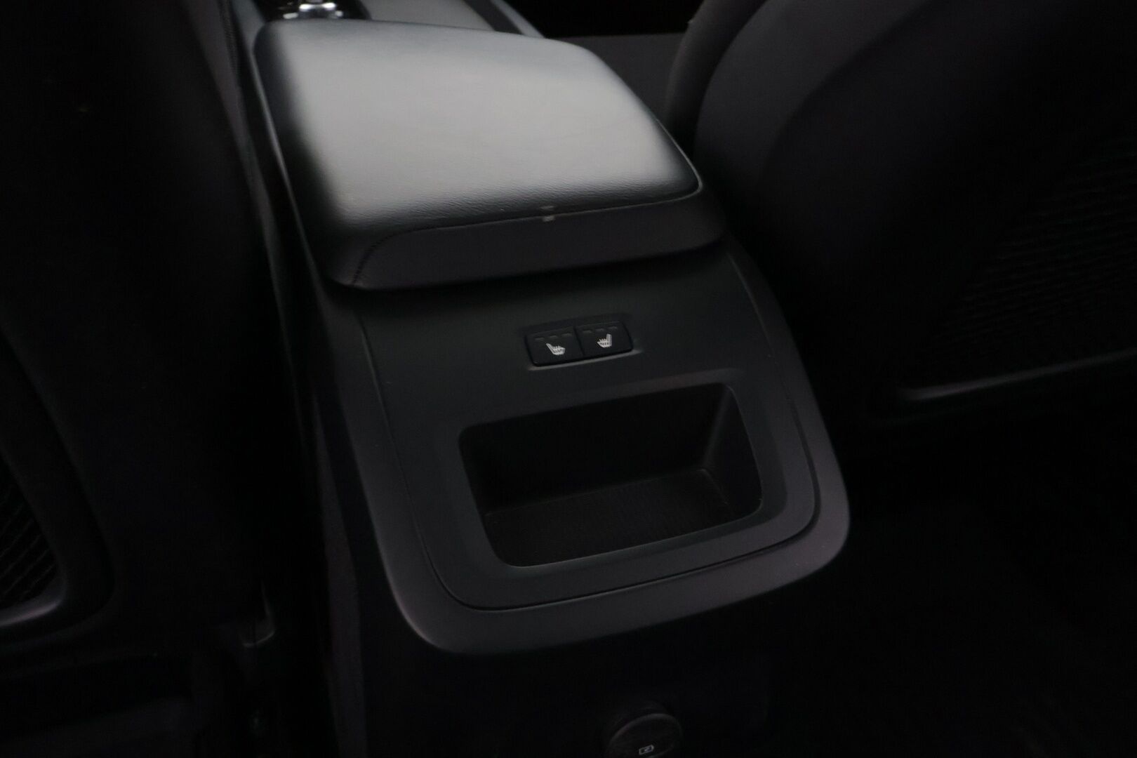 Volvo XC60 2021 T6 AWD Recharge Inscription Expression *Harman&Kardon / Panorama / Koukku / P-Kamera / Cruise / P-Lämmitin / Navi* - *2x Renkaat & Vanteet / Juuri Huollettu & Katsastettu*