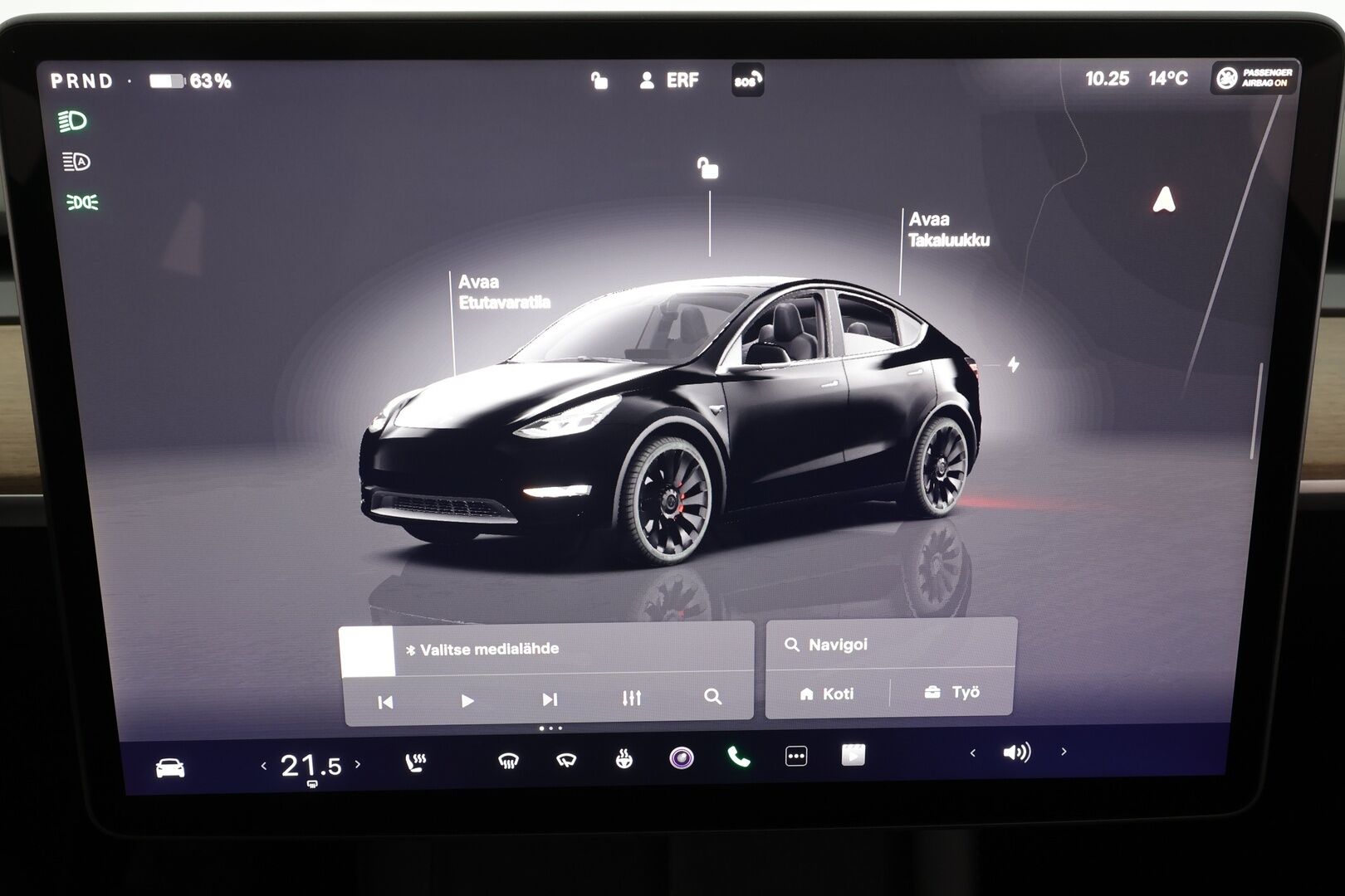 Tesla Model Y 2022 Performance * Lasikatto / P.kamera / Matrix LED / Premium Audio / ILP / Nahat / Navi * - Akku kuntotarkastettu - HULLUT BLACKWEEK JATKOT - KORKOTARJOUS 2,49%