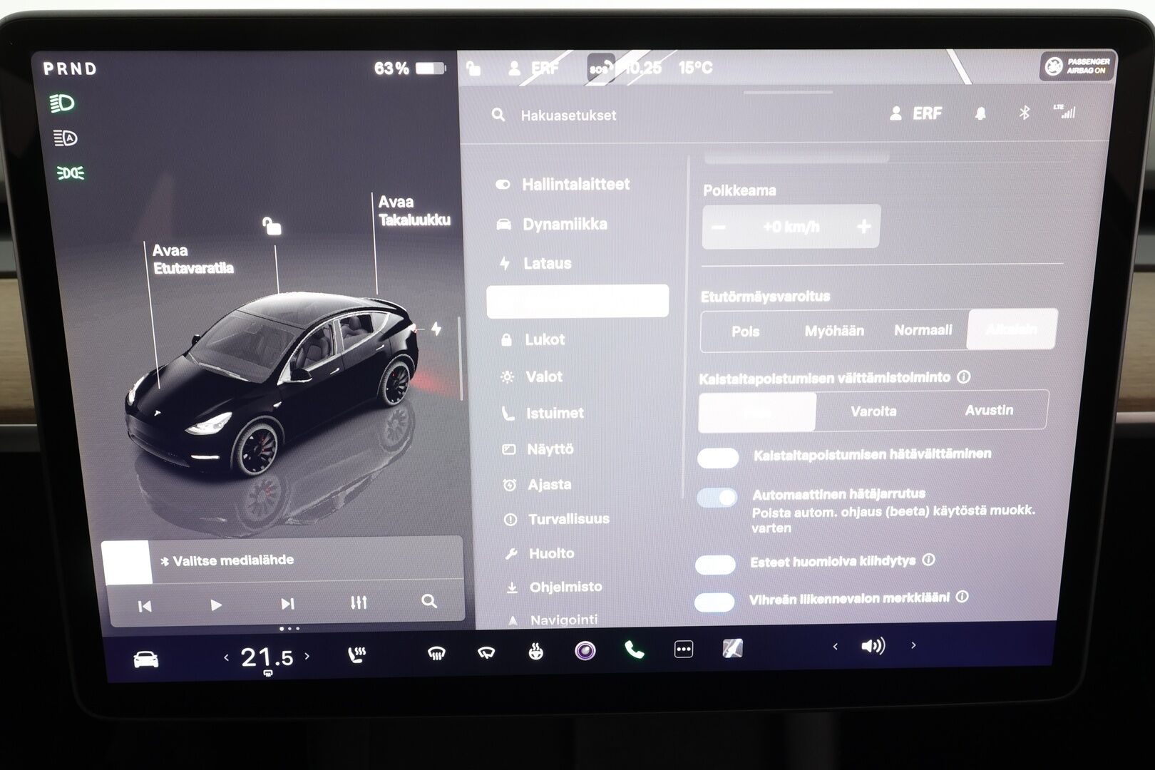Tesla Model Y 2022 Performance * Lasikatto / P.kamera / Matrix LED / Premium Audio / ILP / Nahat / Navi * - Akku kuntotarkastettu - HULLUT BLACKWEEK JATKOT - KORKOTARJOUS 2,49%