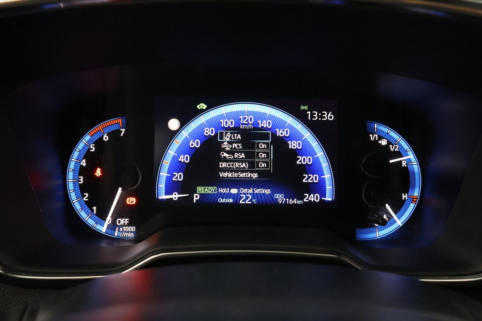 TOYOTA COROLLA 2021 Touring Sports 1,8 Hybrid Style - Adapt.Vakkari | Kaistavahti | Peruutuskamera | Puolinahat | Apple&Android | LED-Valot 