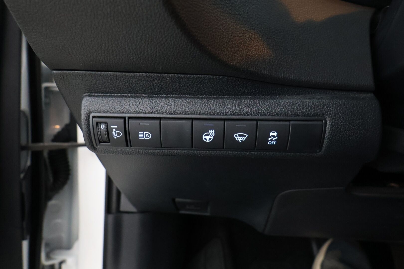 TOYOTA COROLLA 2021 Touring Sports 1,8 Hybrid Style - Adapt.Vakkari | Kaistavahti | Peruutuskamera | Puolinahat | Apple&Android | LED-Valot 