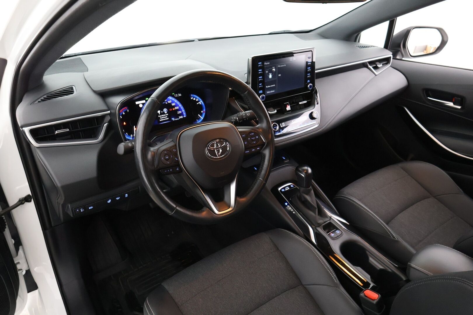 TOYOTA COROLLA 2021 Touring Sports 1,8 Hybrid Style - Adapt.Vakkari | Kaistavahti | Peruutuskamera | Puolinahat | Apple&Android | LED-Valot 
