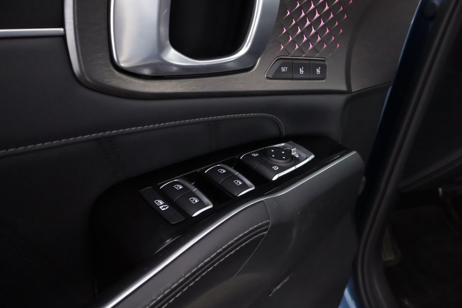 KIA SORENTO 2021 1,6 T-GDI Plug-in Hybrid AWD Business Luxury AT 7P - 7P | ACC | HUD | Bose | 360°kamera | Ilmastoidut nahat | Muistipenkki | Keyless | LED | Ratinlämmitin | Supervarusteet! - KORKO VAIN 3,99 %