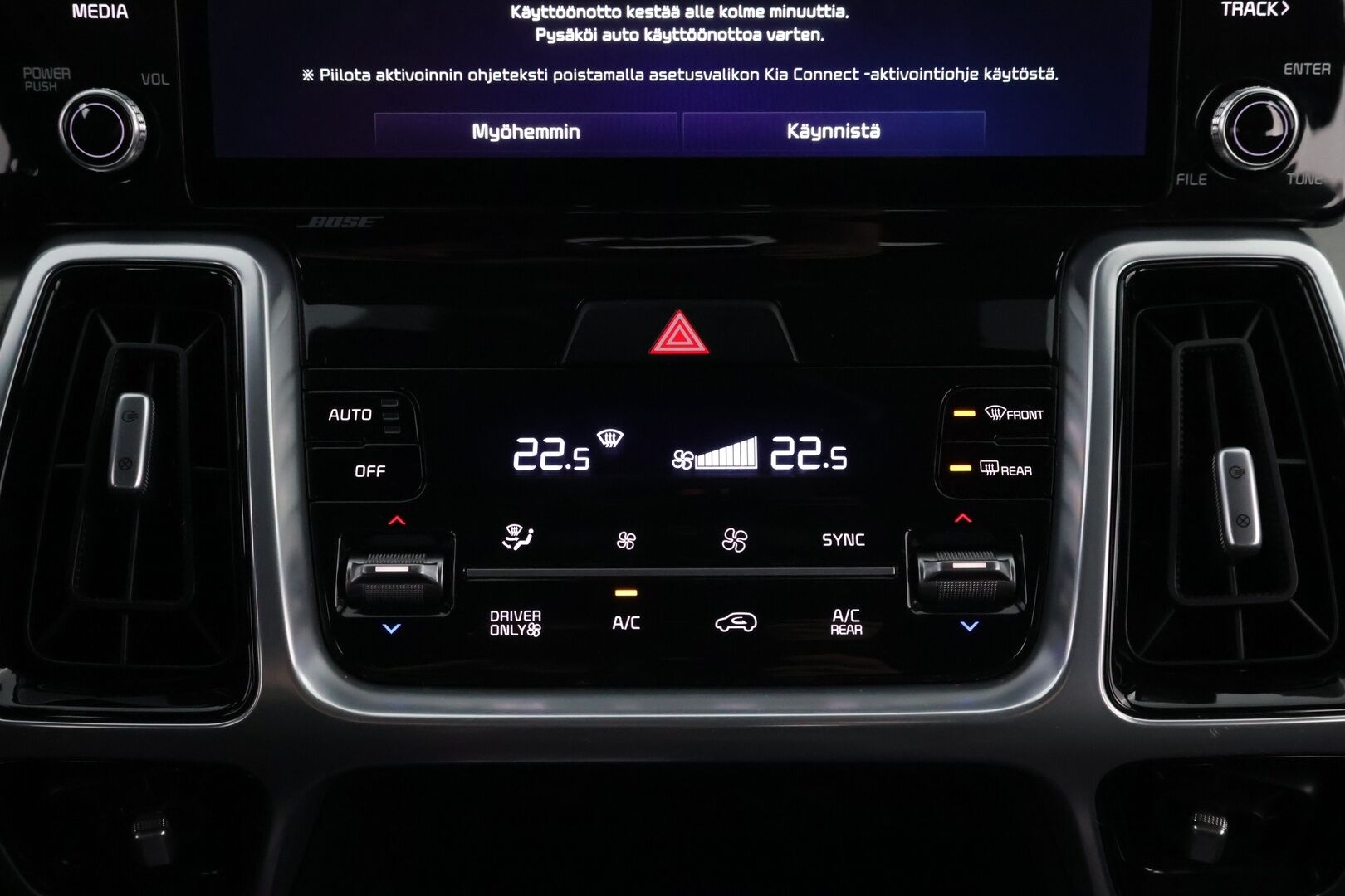 KIA SORENTO 2021 1,6 T-GDI Plug-in Hybrid AWD Business Luxury AT 7P - 7P | ACC | HUD | Bose | 360°kamera | Ilmastoidut nahat | Muistipenkki | Keyless | LED | Ratinlämmitin | Supervarusteet! - KORKO VAIN 3,99 %