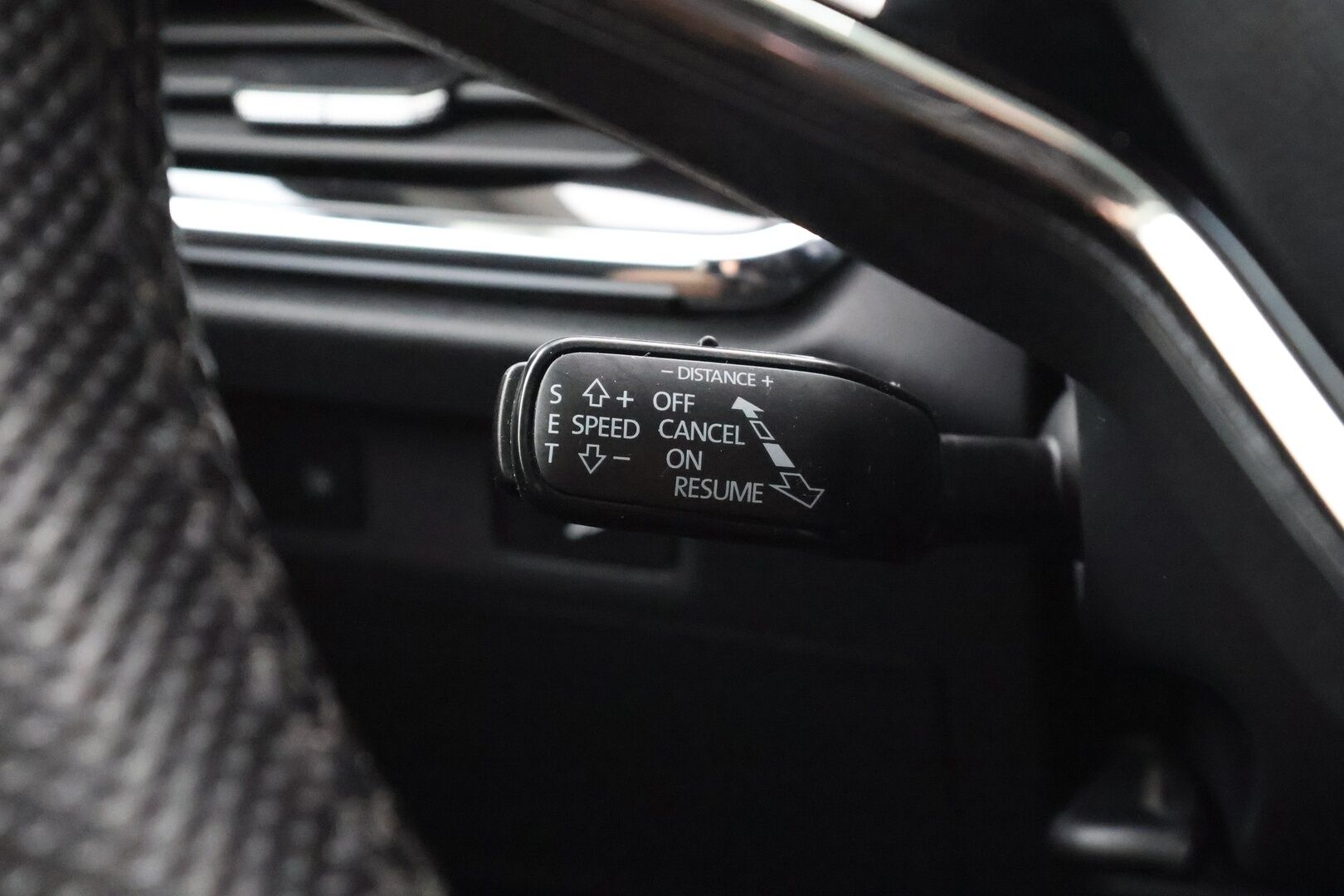 SKODA ENYAQ 2021 iV80 150 kW - Lämpöpumppu | ACC | Panorama | Koukku | P-kamera | Nahkasisusta | KeylessGo | Kahdet Skodan vanteet | Merkkihuoltohistoria