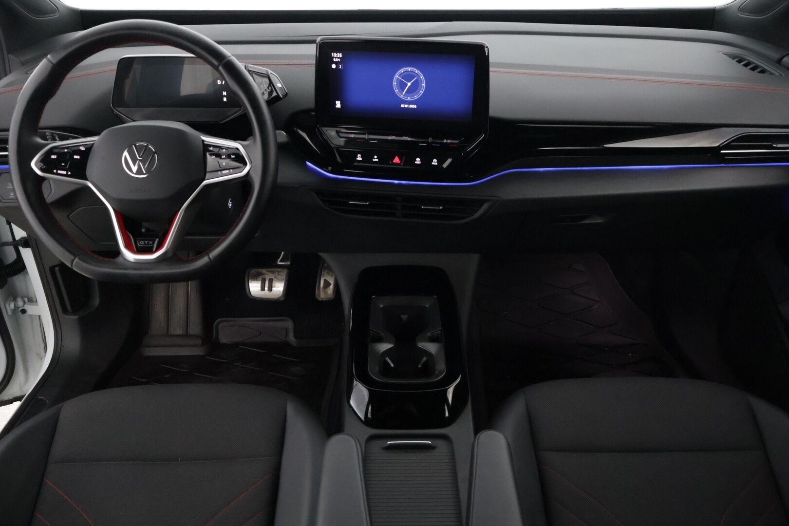 Volkswagen ID.4 2023 ID.4 GTX 220 KW * / Acc / 360-kamera / Koukku / Blind Spot / IQ Light / Travel assist / Comfort access / Ratinlämmitin / * - Juuri saapunut täyteen pakattu GTX 