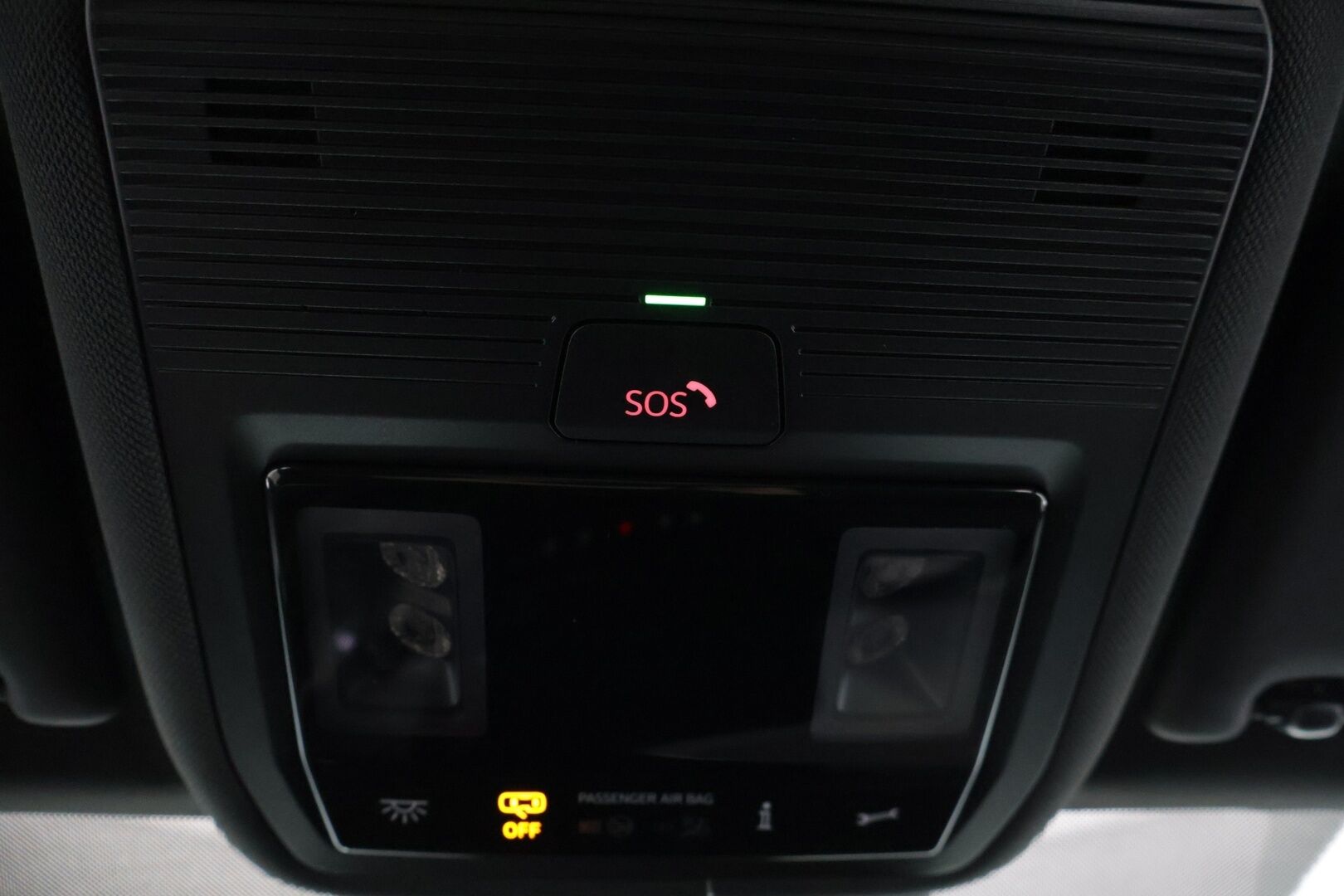 Volkswagen ID.4 2023 ID.4 GTX 220 KW * / Acc / 360-kamera / Koukku / Blind Spot / IQ Light / Travel assist / Comfort access / Ratinlämmitin / * - Juuri saapunut täyteen pakattu GTX 