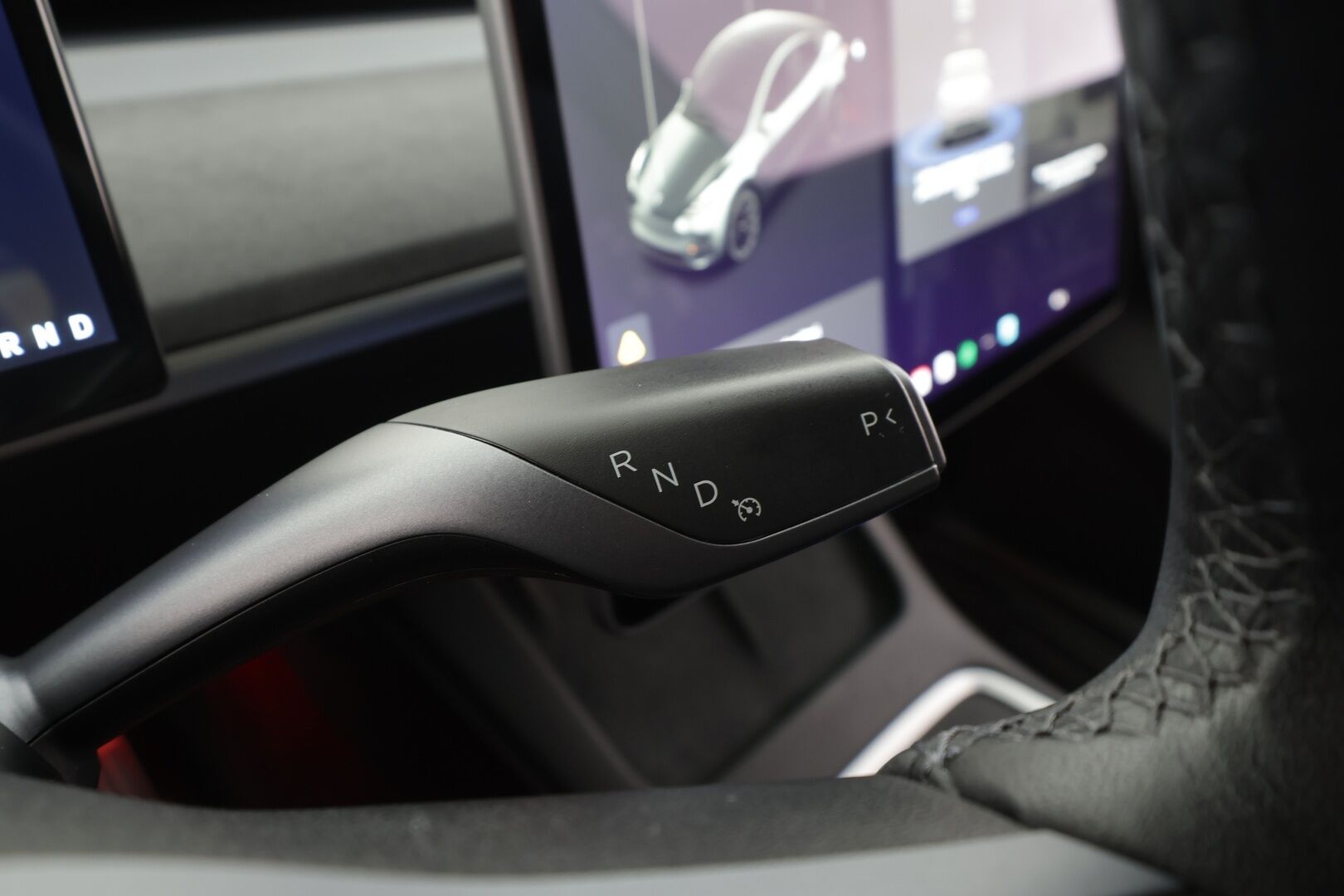 Tesla Model Y 2021 Long Range Dual Motor * Koukku / Lasikatto / ILP / ACC / Matrix-LED / Muistipenkki / P.kamera / Premium Audio * - 2x Latauskaapelit / Kahdet renkaat aluvanteilla