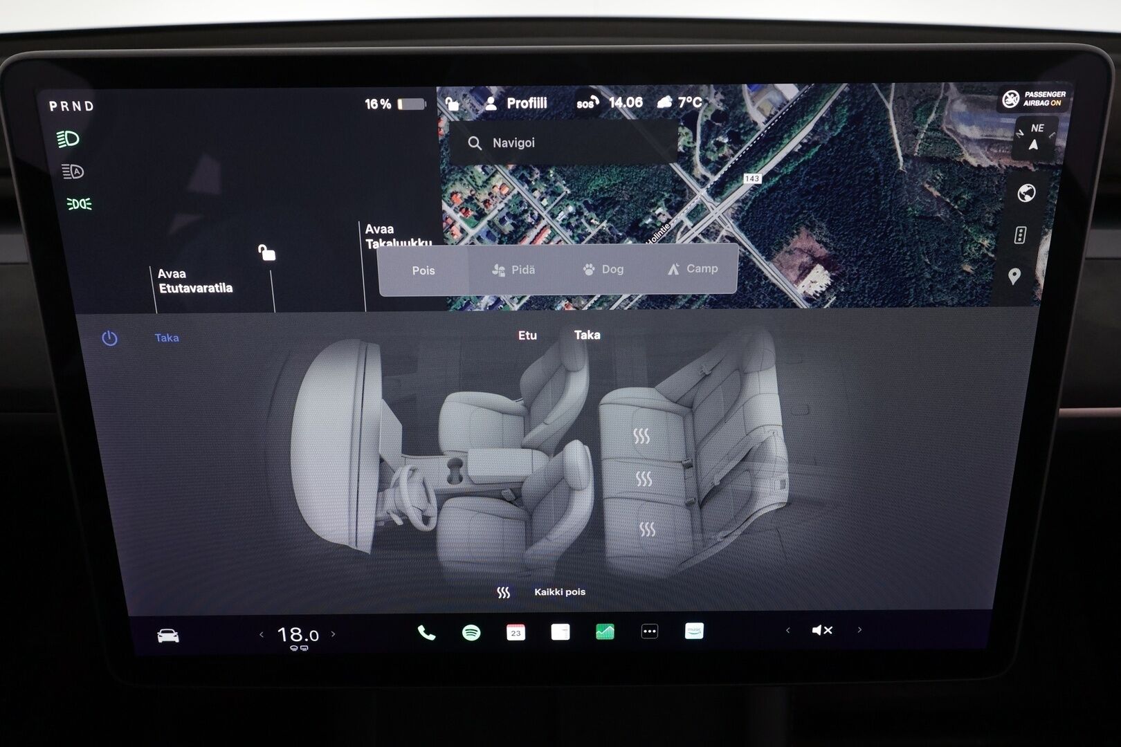 Tesla Model Y 2021 Long Range Dual Motor * Koukku / Lasikatto / ILP / ACC / Matrix-LED / Muistipenkki / P.kamera / Premium Audio * - 2x Latauskaapelit / Kahdet renkaat aluvanteilla