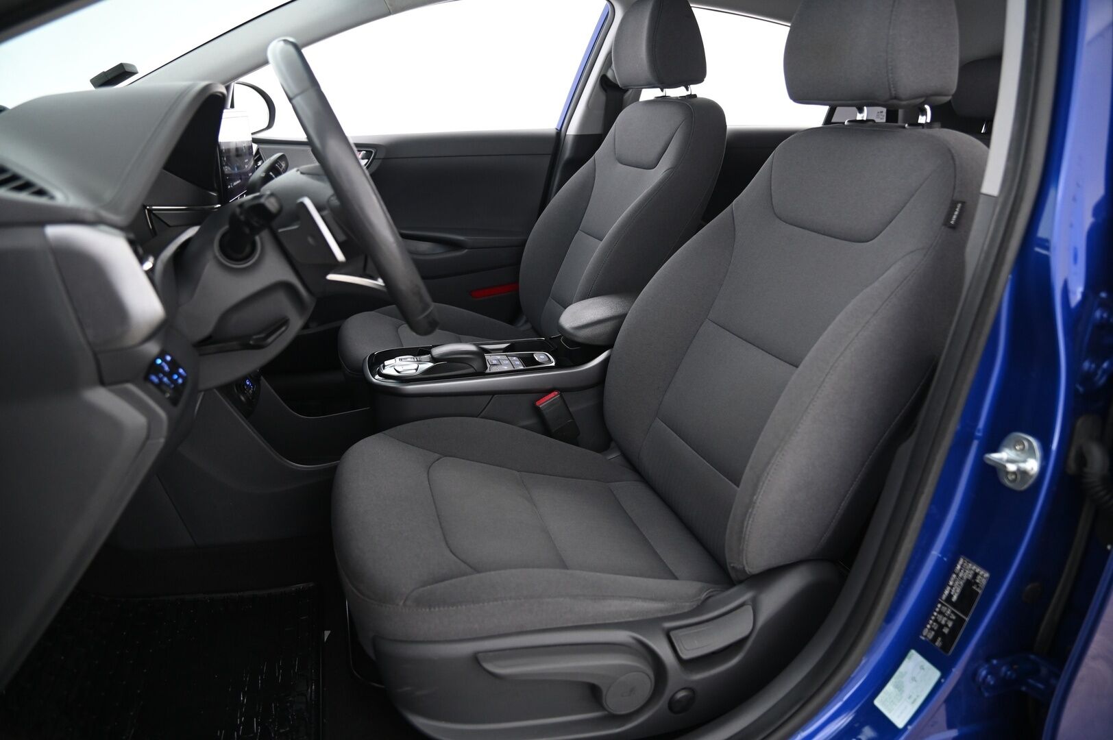 Hyundai IONIQ ELECTRIC 2020 *ACC / Navi / Ambient Light / Ratinlämmitys / Blis / P-Kamera / Infinty / Tutkat* - *Lämpöpumppu / Digimittaristo / Kessy / 2X Renkaat / Siisit / AppleCarPlay / AndroidAuto / Akku kuntotarkastettu*