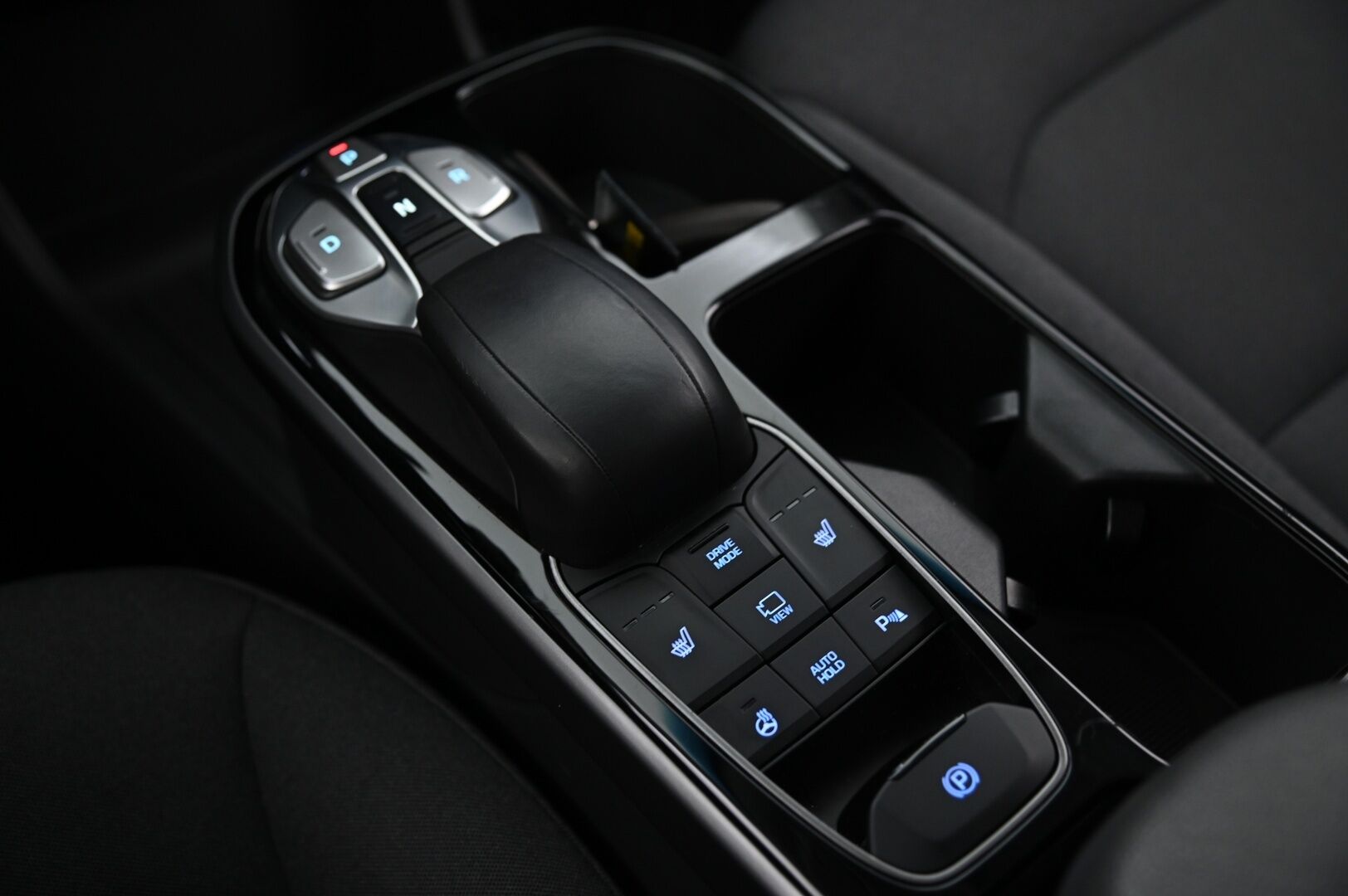 Hyundai IONIQ ELECTRIC 2020 *ACC / Navi / Ambient Light / Ratinlämmitys / Blis / P-Kamera / Infinty / Tutkat* - *Lämpöpumppu / Digimittaristo / Kessy / 2X Renkaat / Siisit / AppleCarPlay / AndroidAuto / Akku kuntotarkastettu*