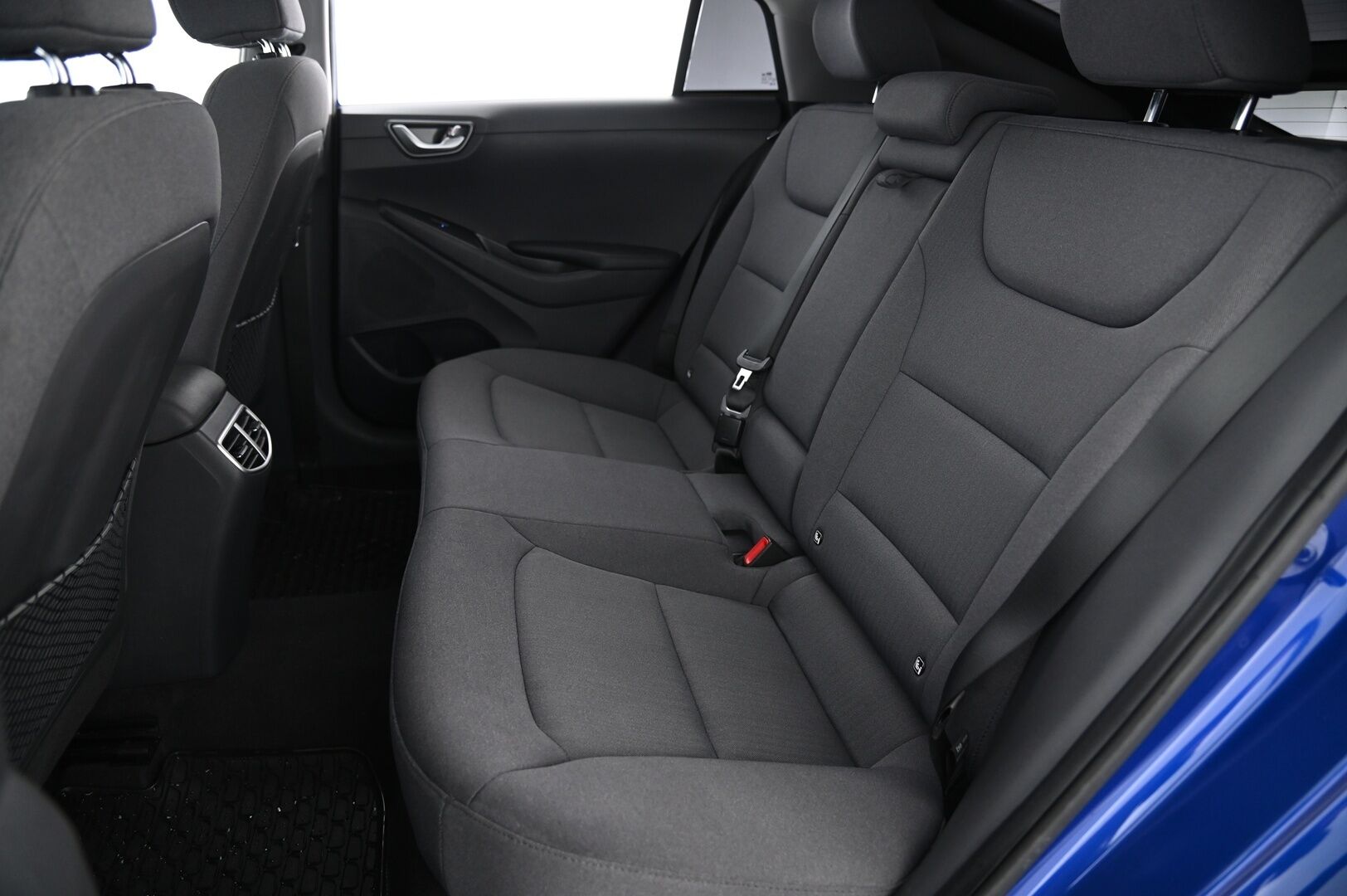 Hyundai IONIQ ELECTRIC 2020 *ACC / Navi / Ambient Light / Ratinlämmitys / Blis / P-Kamera / Infinty / Tutkat* - *Lämpöpumppu / Digimittaristo / Kessy / 2X Renkaat / Siisit / AppleCarPlay / AndroidAuto / Akku kuntotarkastettu*