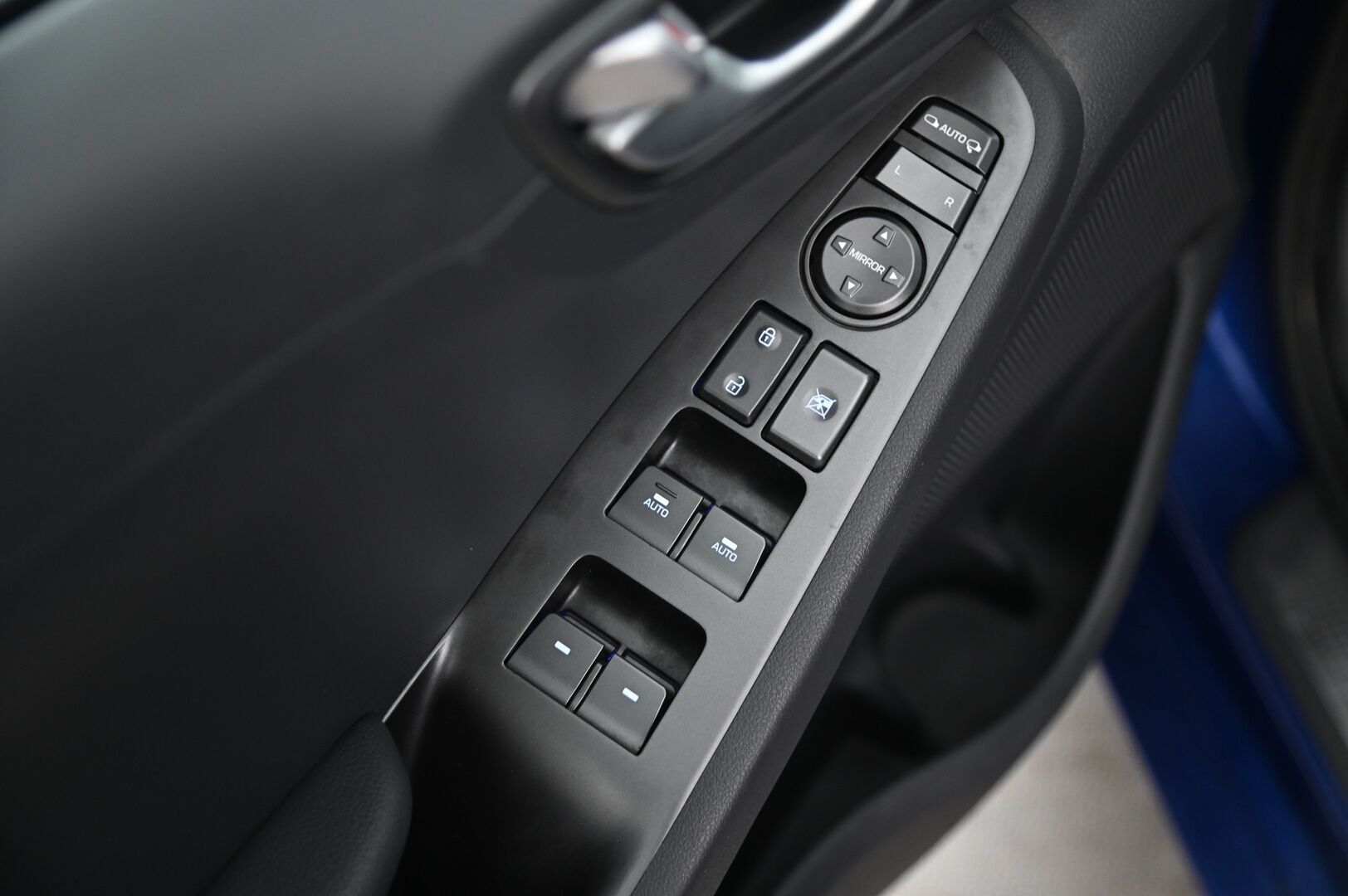 Hyundai IONIQ ELECTRIC 2020 *ACC / Navi / Ambient Light / Ratinlämmitys / Blis / P-Kamera / Infinty / Tutkat* - *Lämpöpumppu / Digimittaristo / Kessy / 2X Renkaat / Siisit / AppleCarPlay / AndroidAuto / Akku kuntotarkastettu*