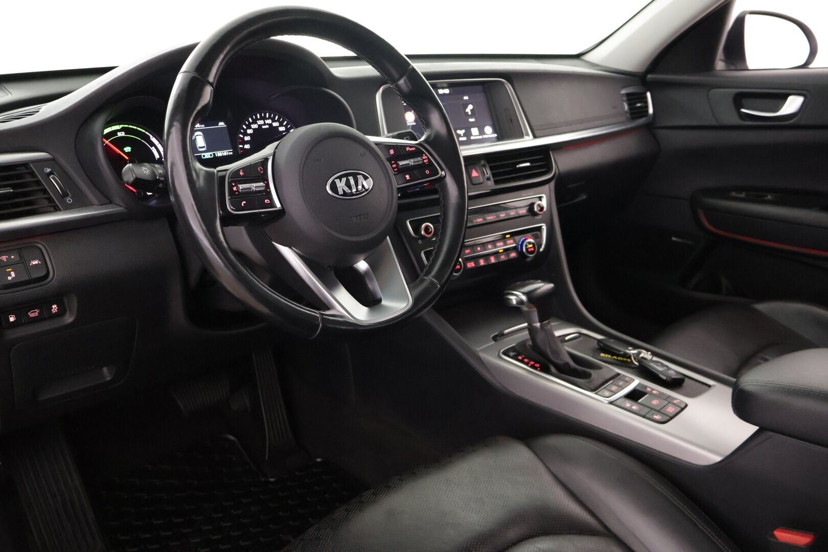 Kia Optima 2020 2.0 GDI PHEV Advance Plus SW A/T - ACC | 360 Kamera | Vetokoukku | Ilmastoidut nahat muistilla | LED | ohjauspyörän lämmitys | Keyless