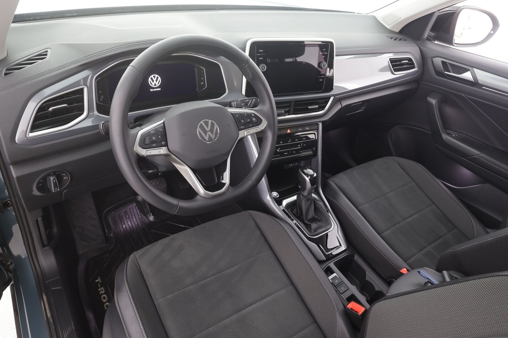 Volkswagen T-Roc 2025 Style Business 1,5 TSI EVO 110 kW DSG-automaatti - | ACC | Webasto | Ratinlämmitys | LED | P.Kamera | Digimittaristo | Apple&Android | 1.Om Suomi-auto | Kahdet Renkaat | Merkkihuollettu |