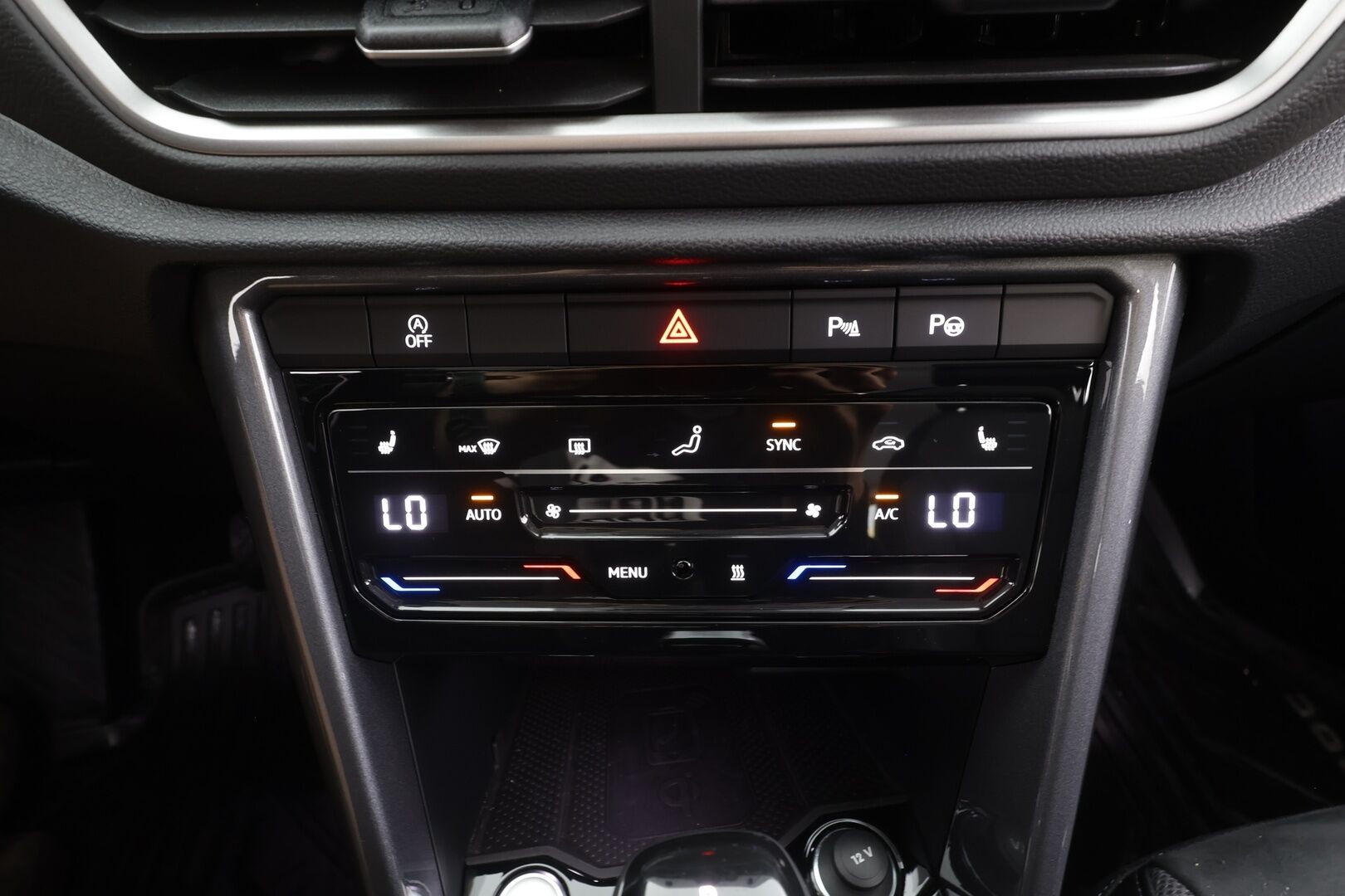 Volkswagen T-Roc 2025 Style Business 1,5 TSI EVO 110 kW DSG-automaatti - | ACC | Webasto | Ratinlämmitys | LED | P.Kamera | Digimittaristo | Apple&Android | 1.Om Suomi-auto | Kahdet Renkaat | Merkkihuollettu |