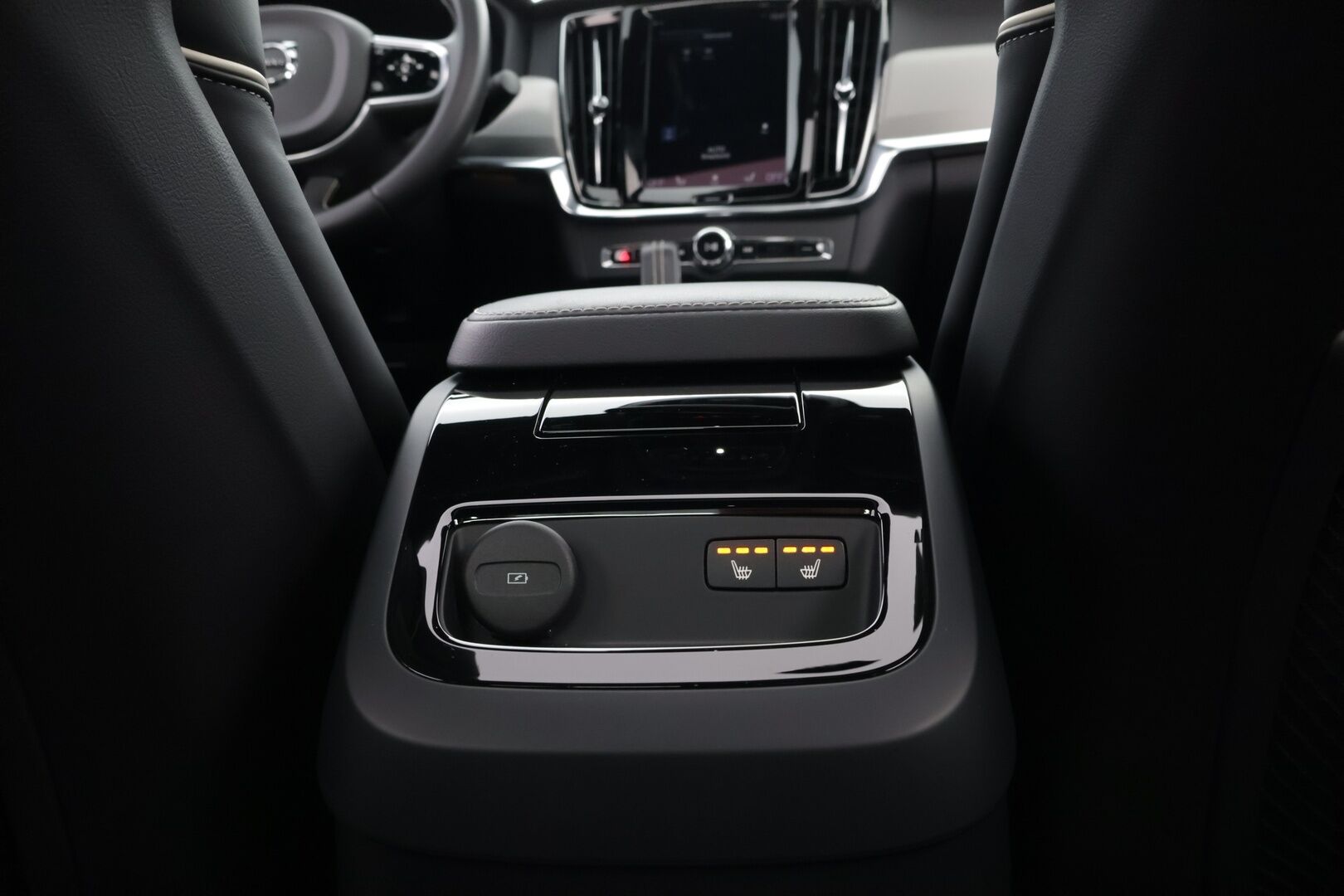 Volvo S90 2021 T8 AWD Recharge R-Design aut - Polestar Engineered | B&W | Panorama | ACC | HUD | Four-C Alusta | 360° | Full LED | Vetokoukku | Nahka-Alcantara | HARVOIN TARJOLLA!