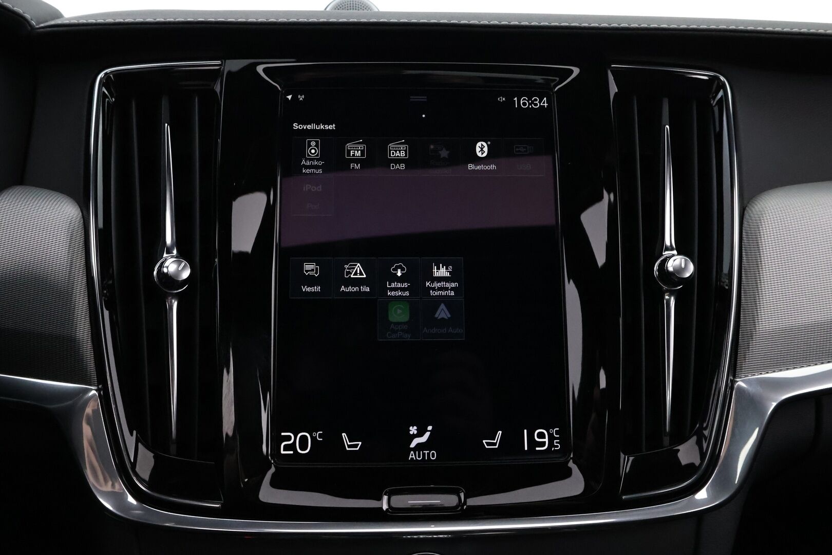 Volvo S90 2021 T8 AWD Recharge R-Design aut - Polestar Engineered | B&W | Panorama | ACC | HUD | Four-C Alusta | 360° | Full LED | Vetokoukku | Nahka-Alcantara | HARVOIN TARJOLLA!