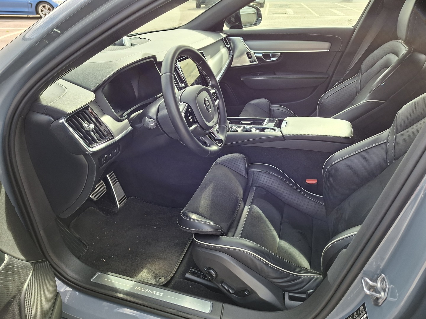 Volvo S90 T8 AWD Recharge R-Design aut 2021, photo 6/7