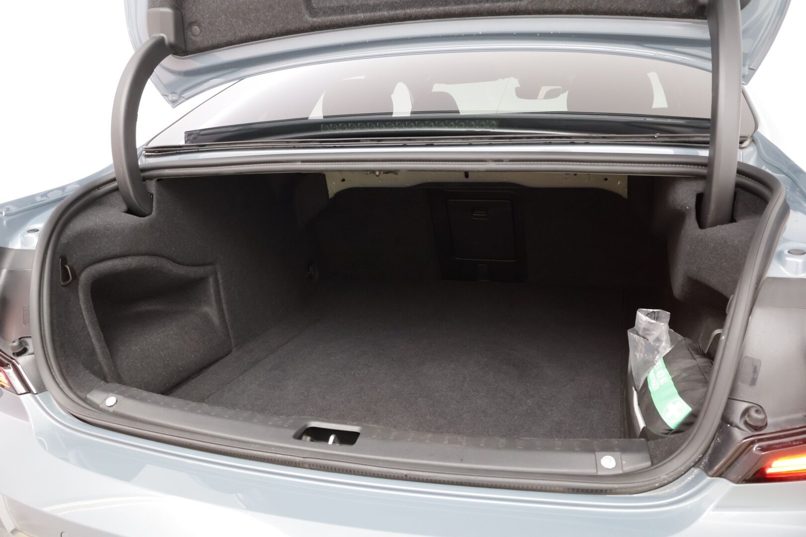 Volvo S90 2021 T8 AWD Recharge R-Design aut - Polestar Engineered | B&W | Panorama | ACC | HUD | Four-C Alusta | 360° | Full LED | Vetokoukku | Nahka-Alcantara | HARVOIN TARJOLLA!