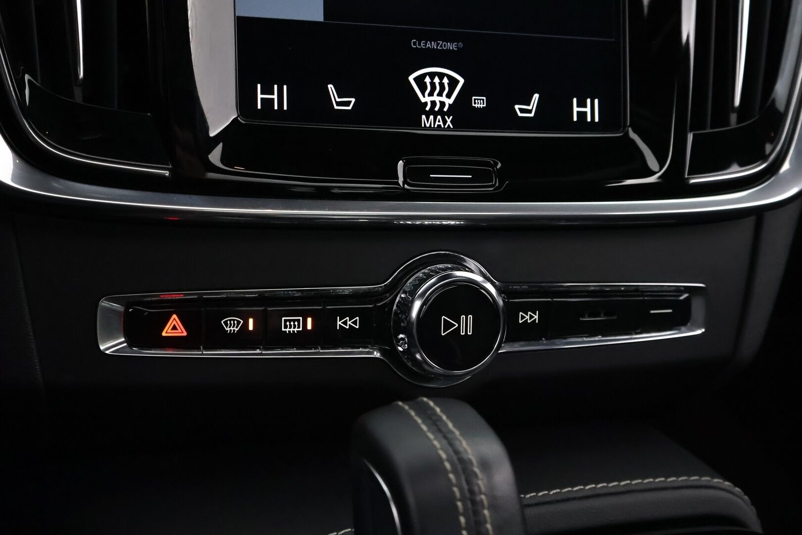 Volvo S90 2021 T8 AWD Recharge R-Design aut - Polestar Engineered | B&W | Panorama | ACC | HUD | Four-C Alusta | 360° | Full LED | Vetokoukku | Nahka-Alcantara | HARVOIN TARJOLLA!