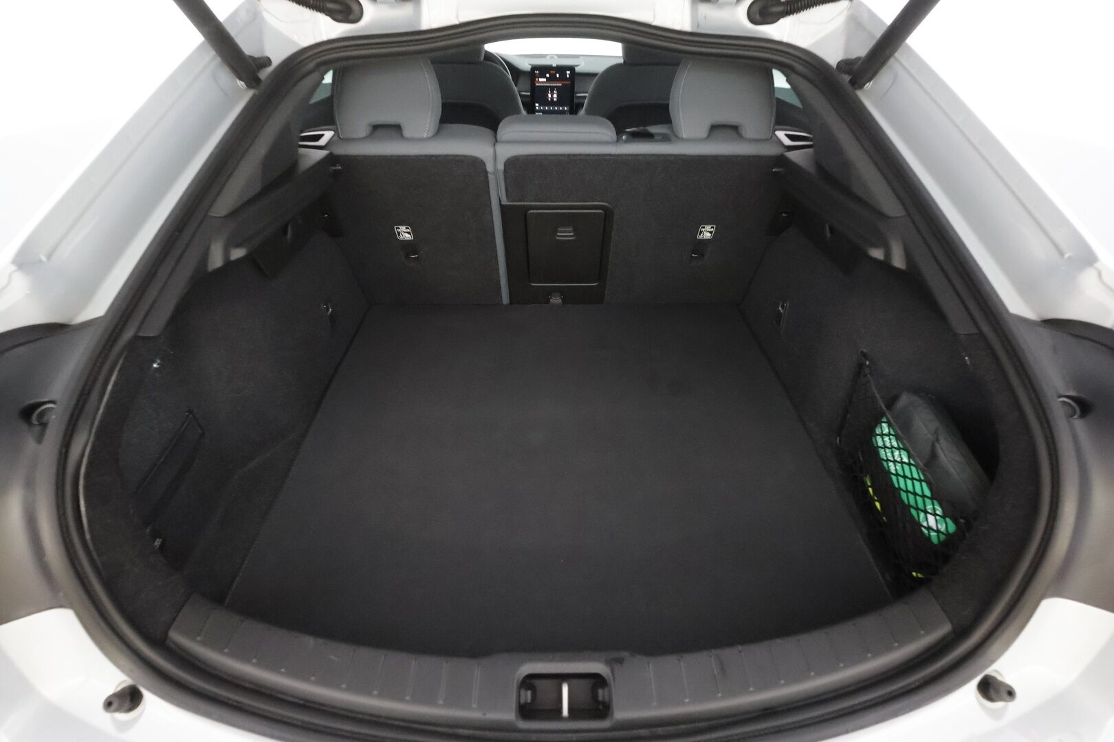 Polestar 2 2021 Launch Edition, 300kW, 78kWh - | Koukku | Pilot&Plus | H&K | Lasikatto | ACC | 360 | Sporttipenkki Muistilla | Navi | Kaistavahti | Keyless | Kahdet renkaat |