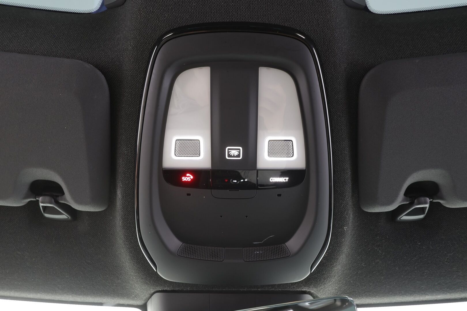 Polestar 2 2021 Launch Edition, 300kW, 78kWh - | Koukku | Pilot&Plus | H&K | Lasikatto | ACC | 360 | Sporttipenkki Muistilla | Navi | Kaistavahti | Keyless | Kahdet renkaat |