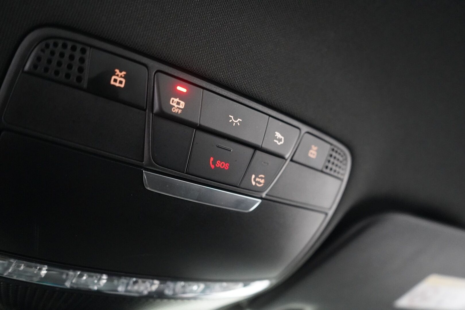 Mercedes-Benz GLC 2021 300 e 4MATIC A Business EQ Power - DTR+Q | Multibeam | MBUX | Kamera | Vetokoukku | Kahdet Mersun vanteet | Akku kuntotarkastettu | Puhdas Carvertical | Viimeisin huolto 9 / 26